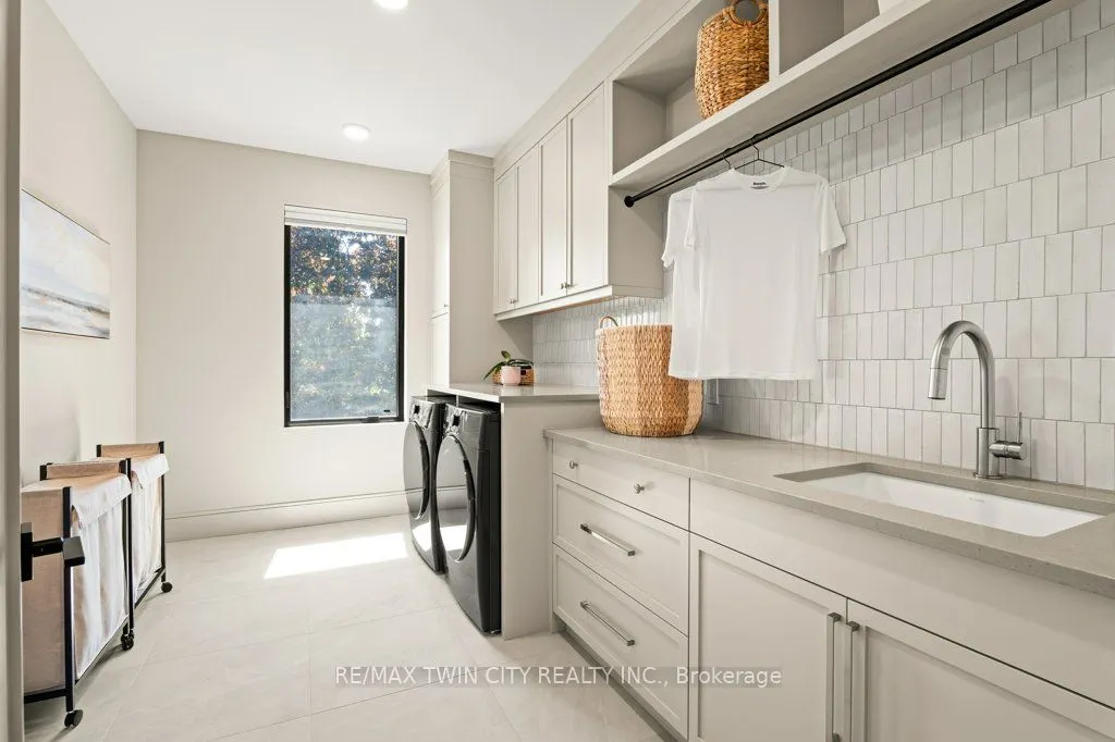26 Golfview Place
