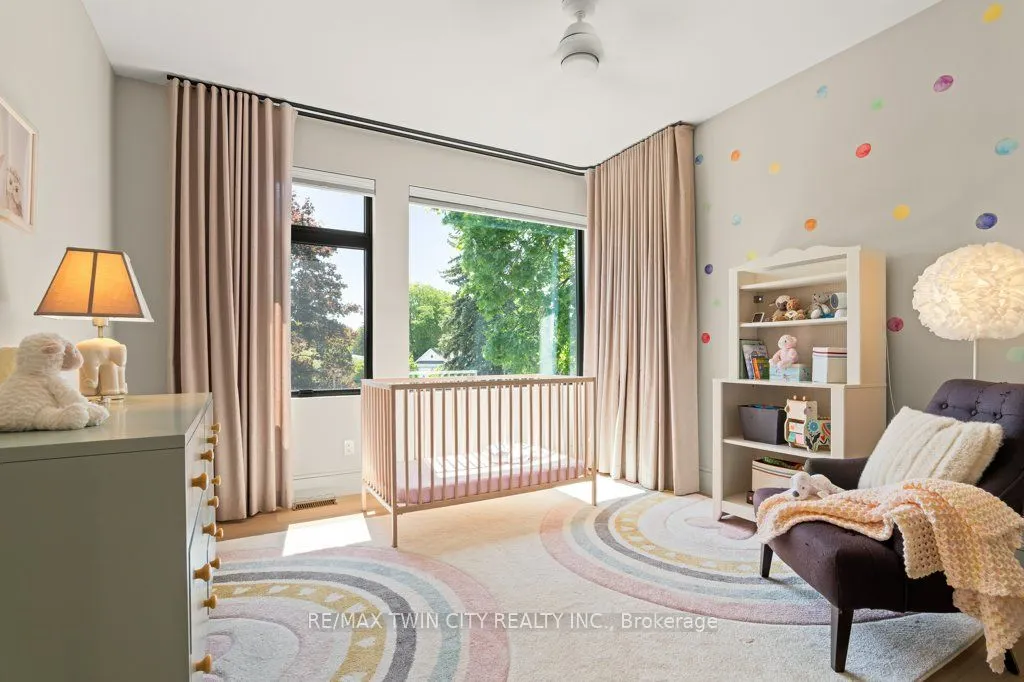 26 Golfview Place