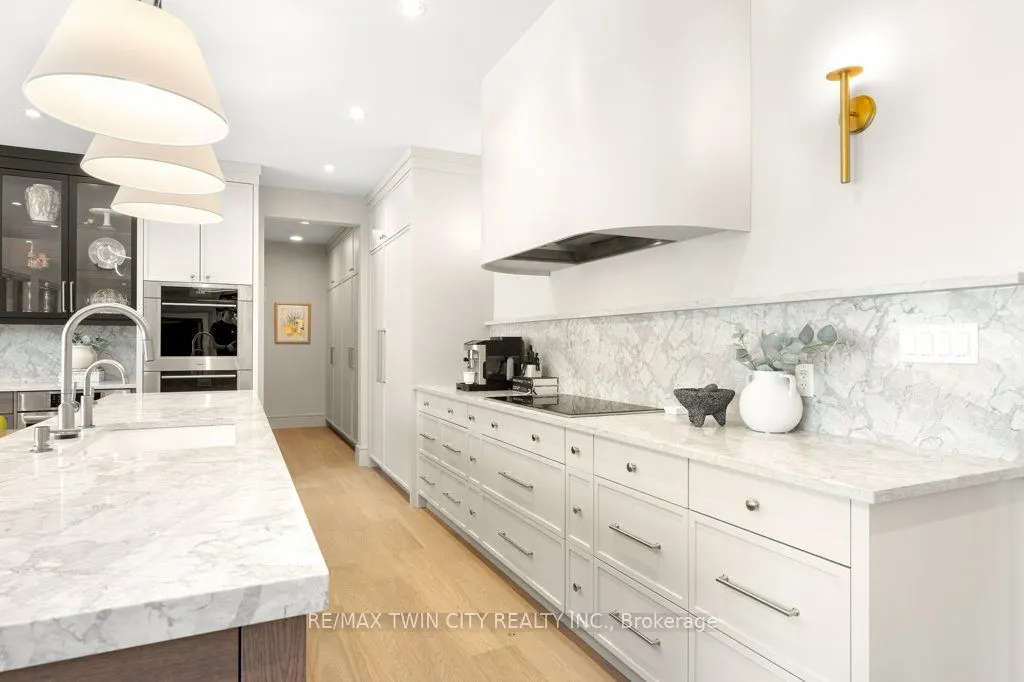26 Golfview Place