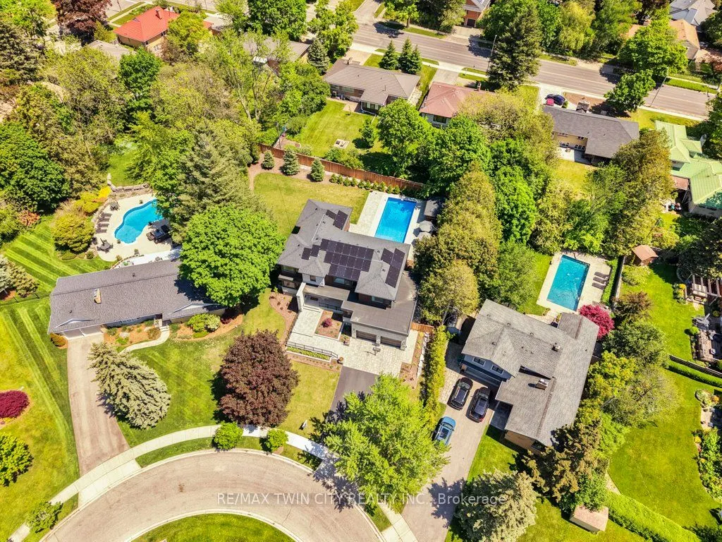 26 Golfview Place