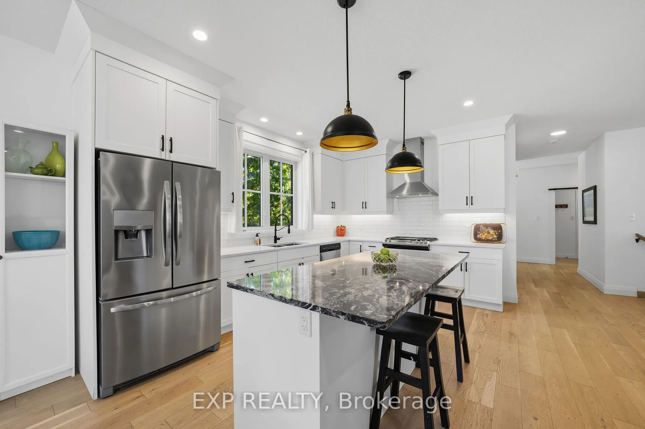 10038 Oxbow Drive #1