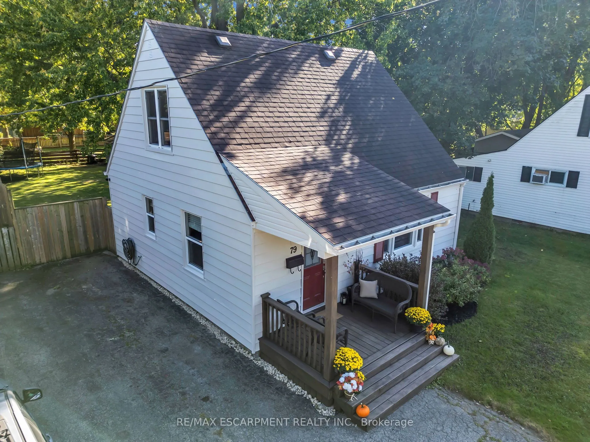 79 Brydges Street