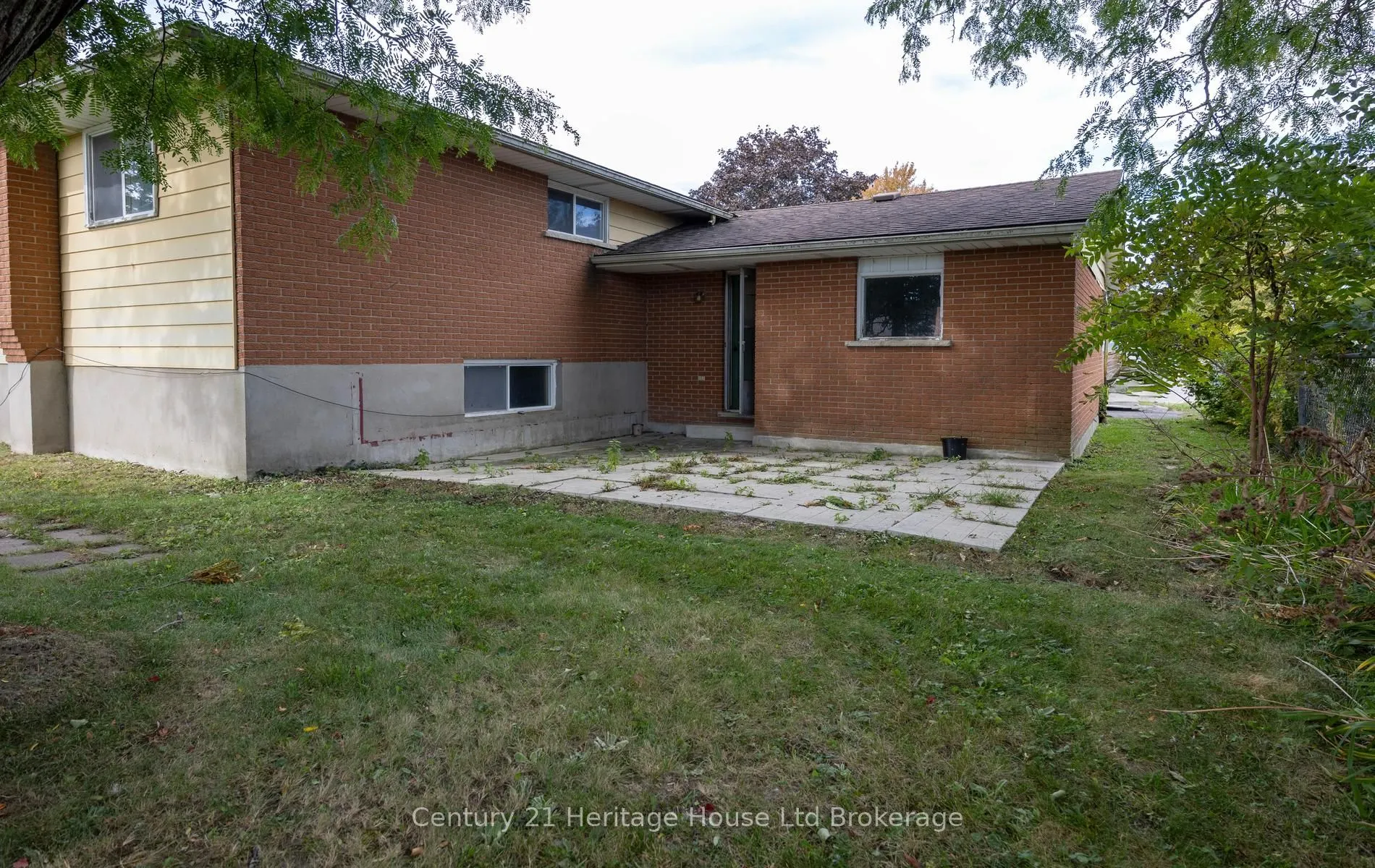 111 Briarhill Drive