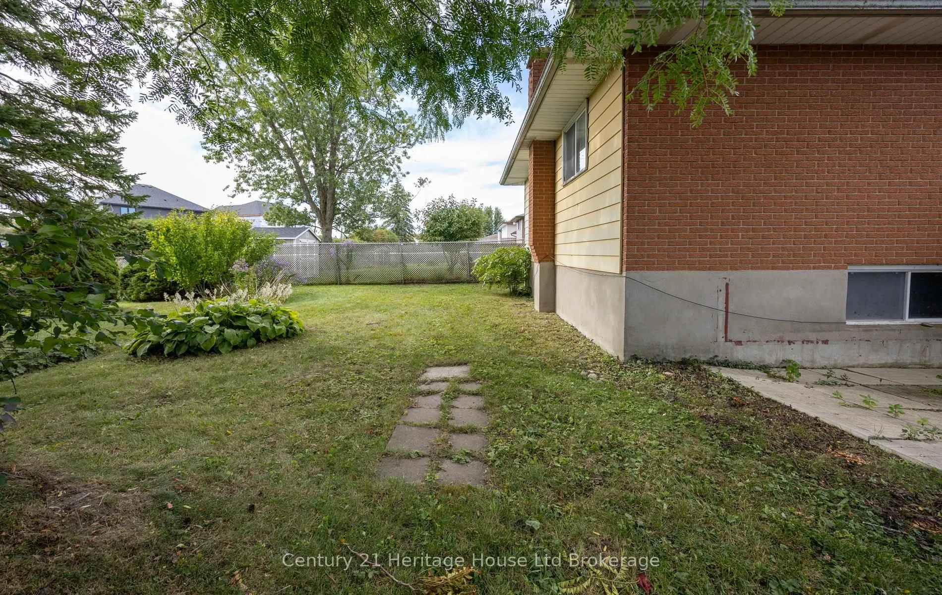 111 Briarhill Drive