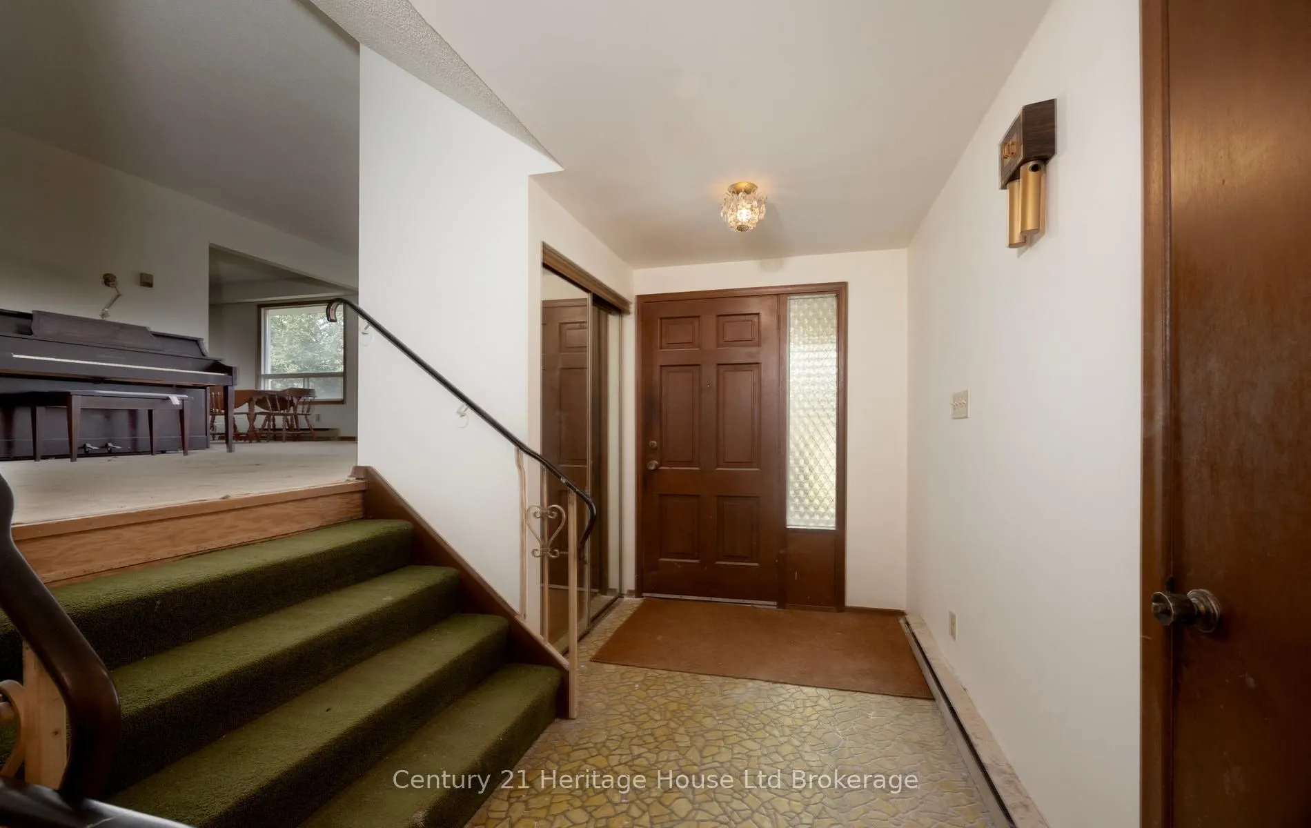 111 Briarhill Drive