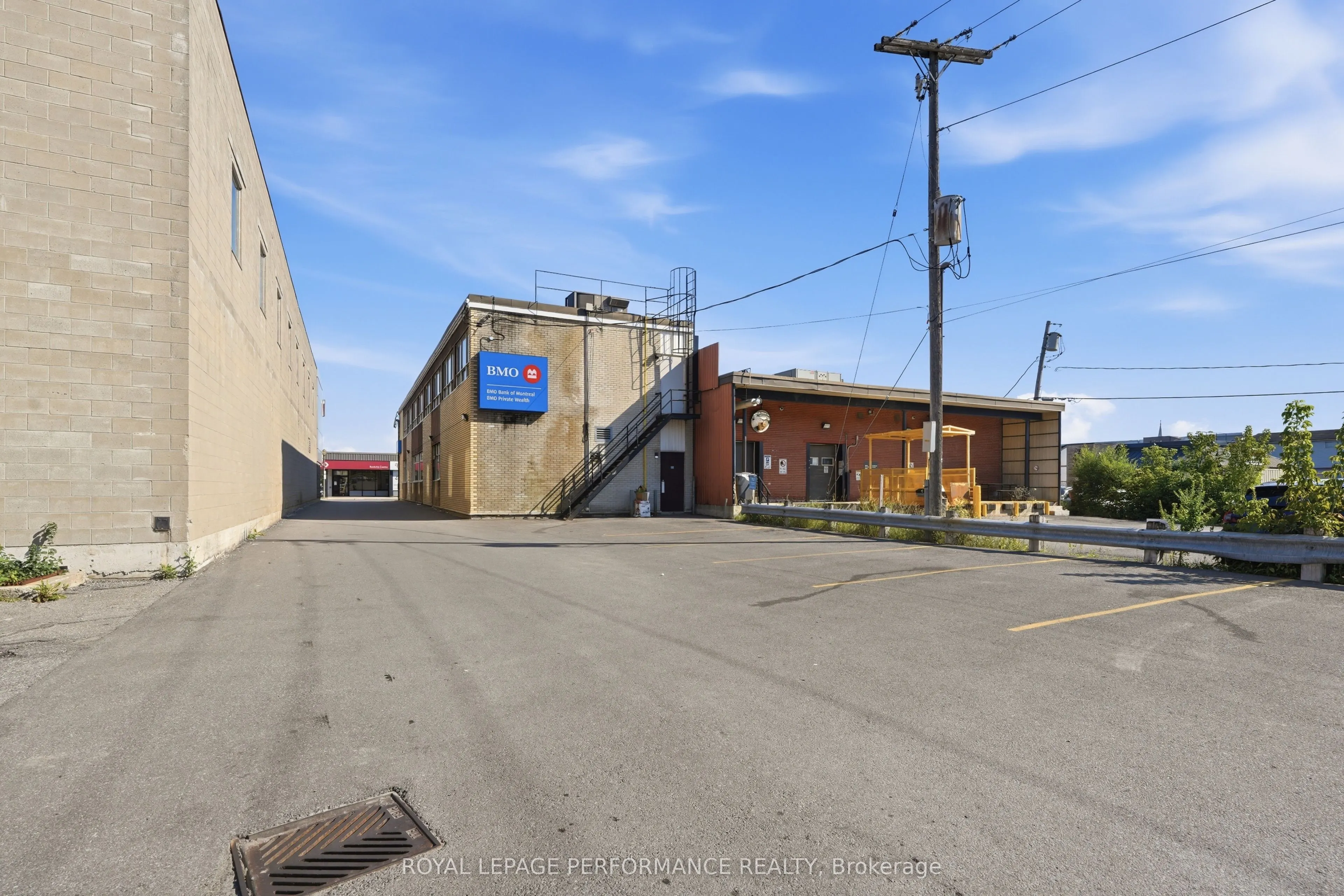 280 Main Street E