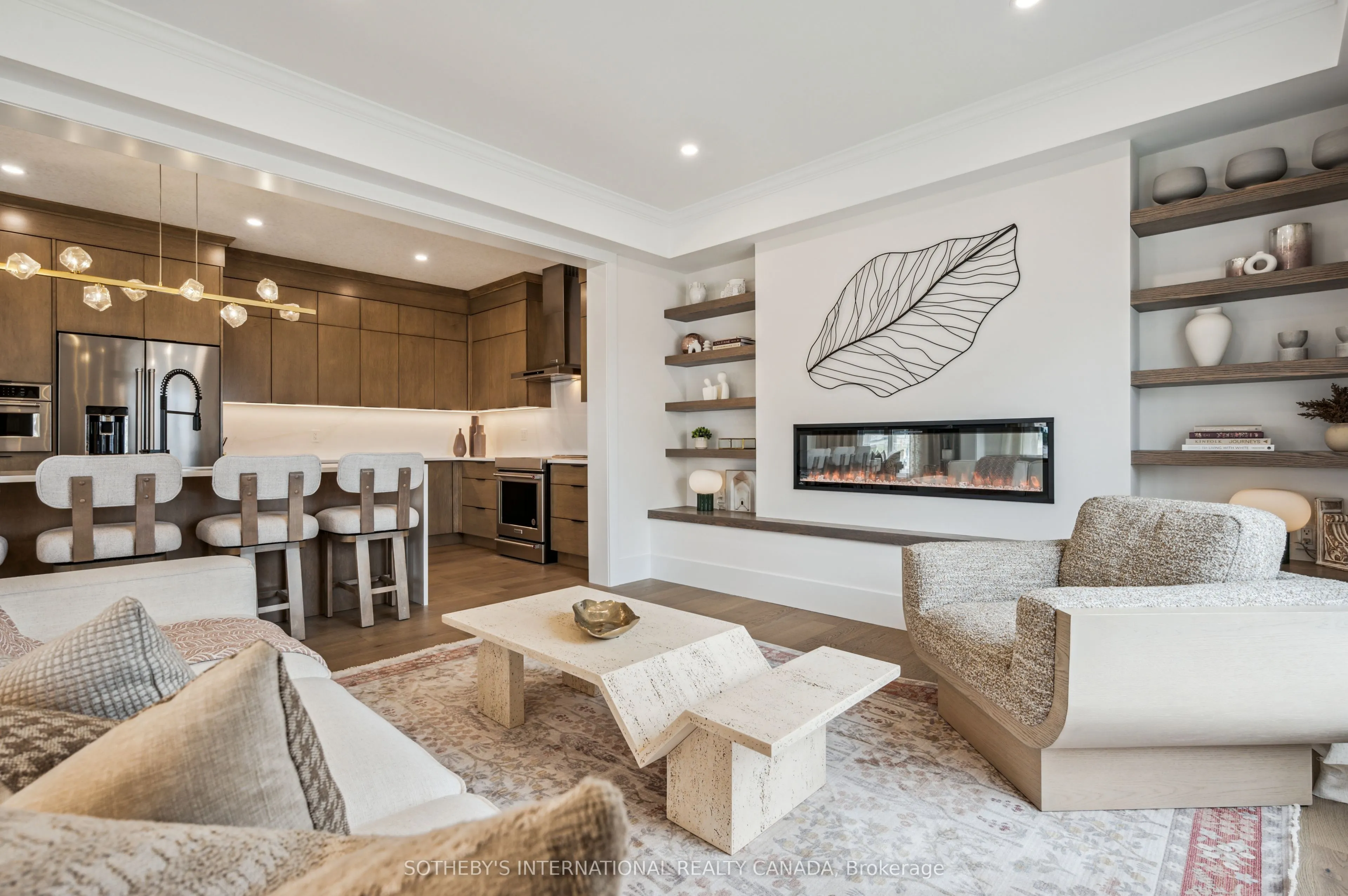 612 Anton Crescent