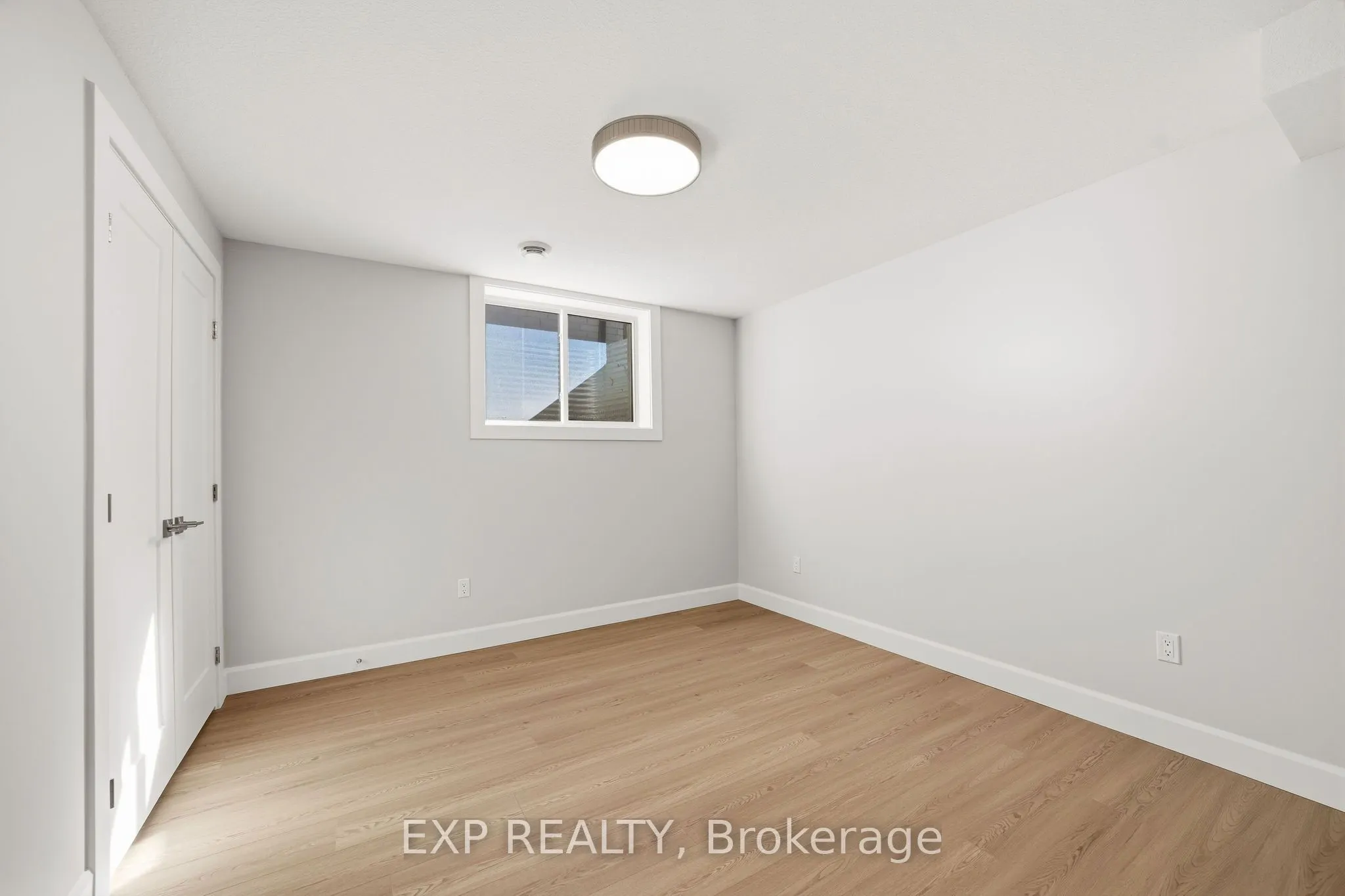 430 Head Street N #30