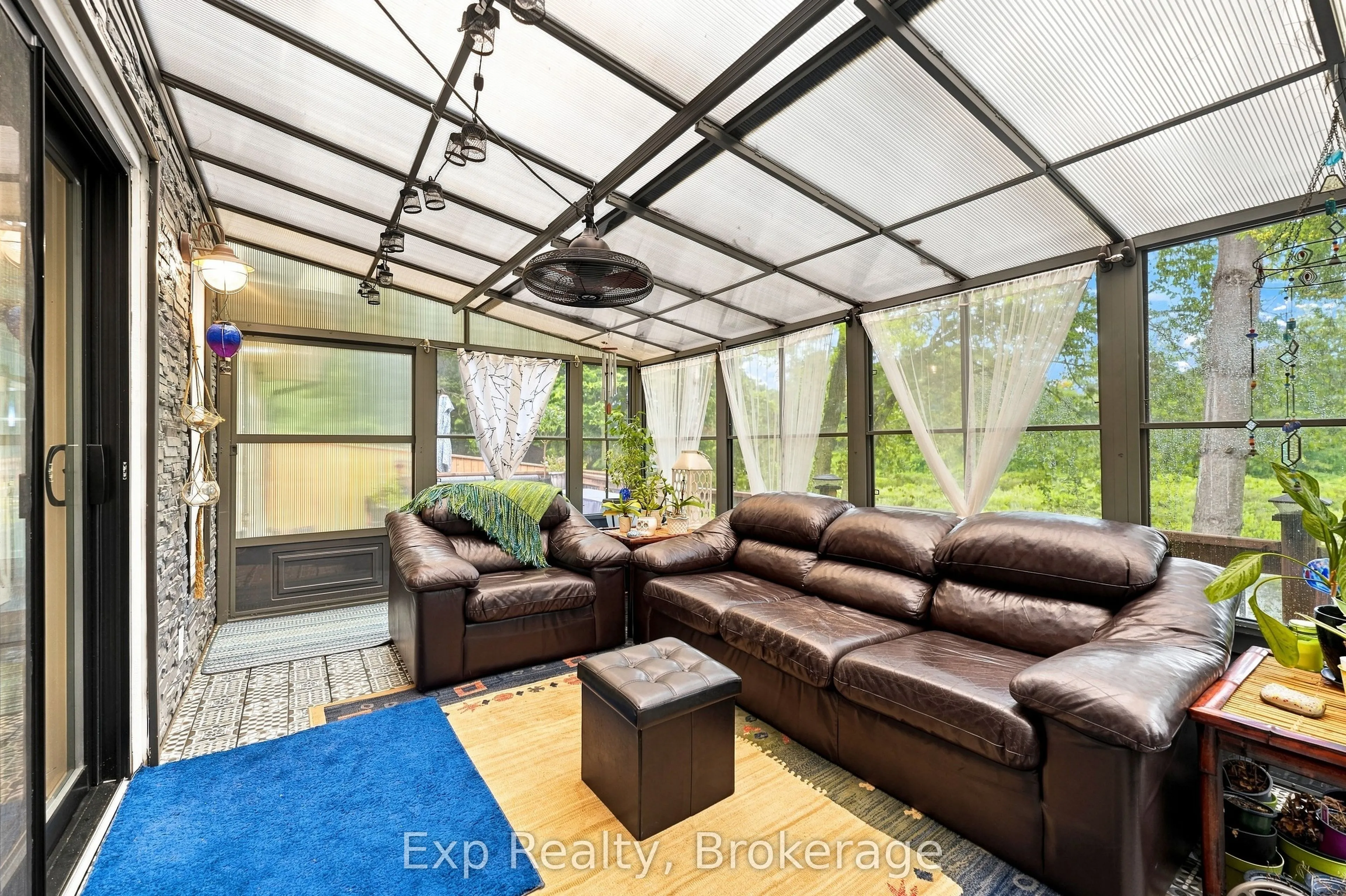 587 Scuttlehole Road