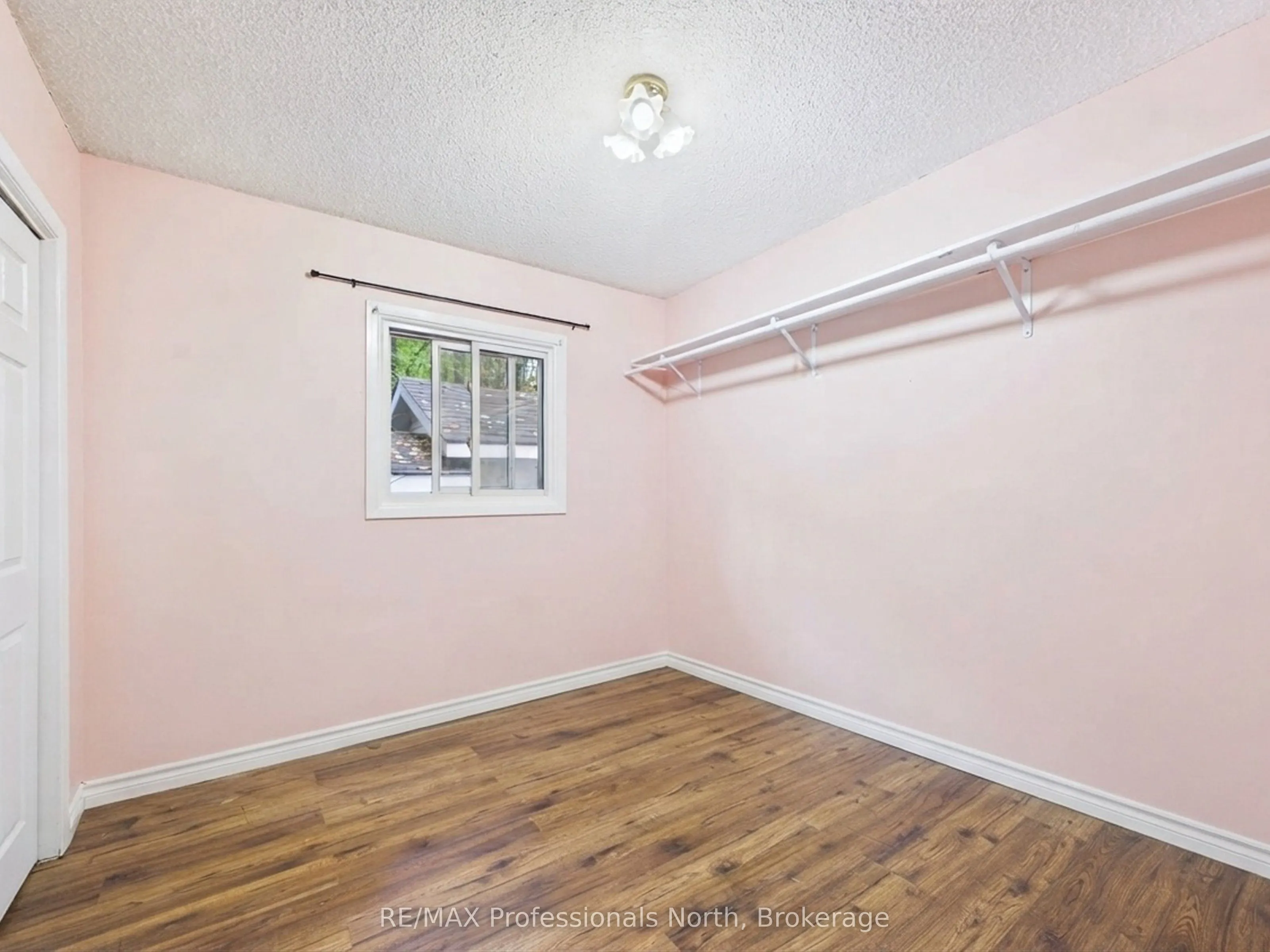 4226 Aspdin Road