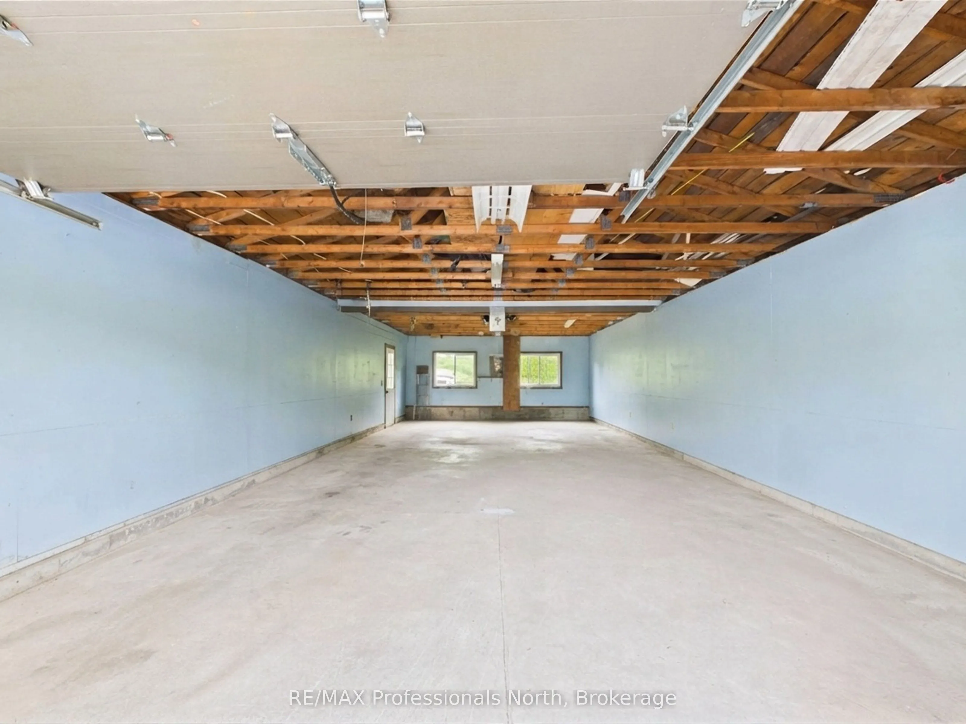 4226 Aspdin Road