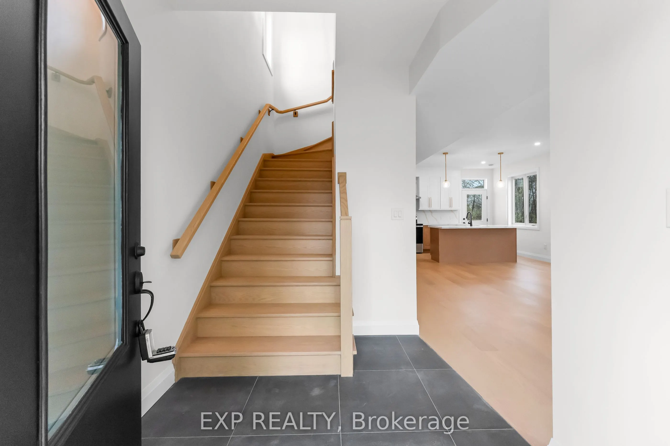 4271 Fifth Avenue #1