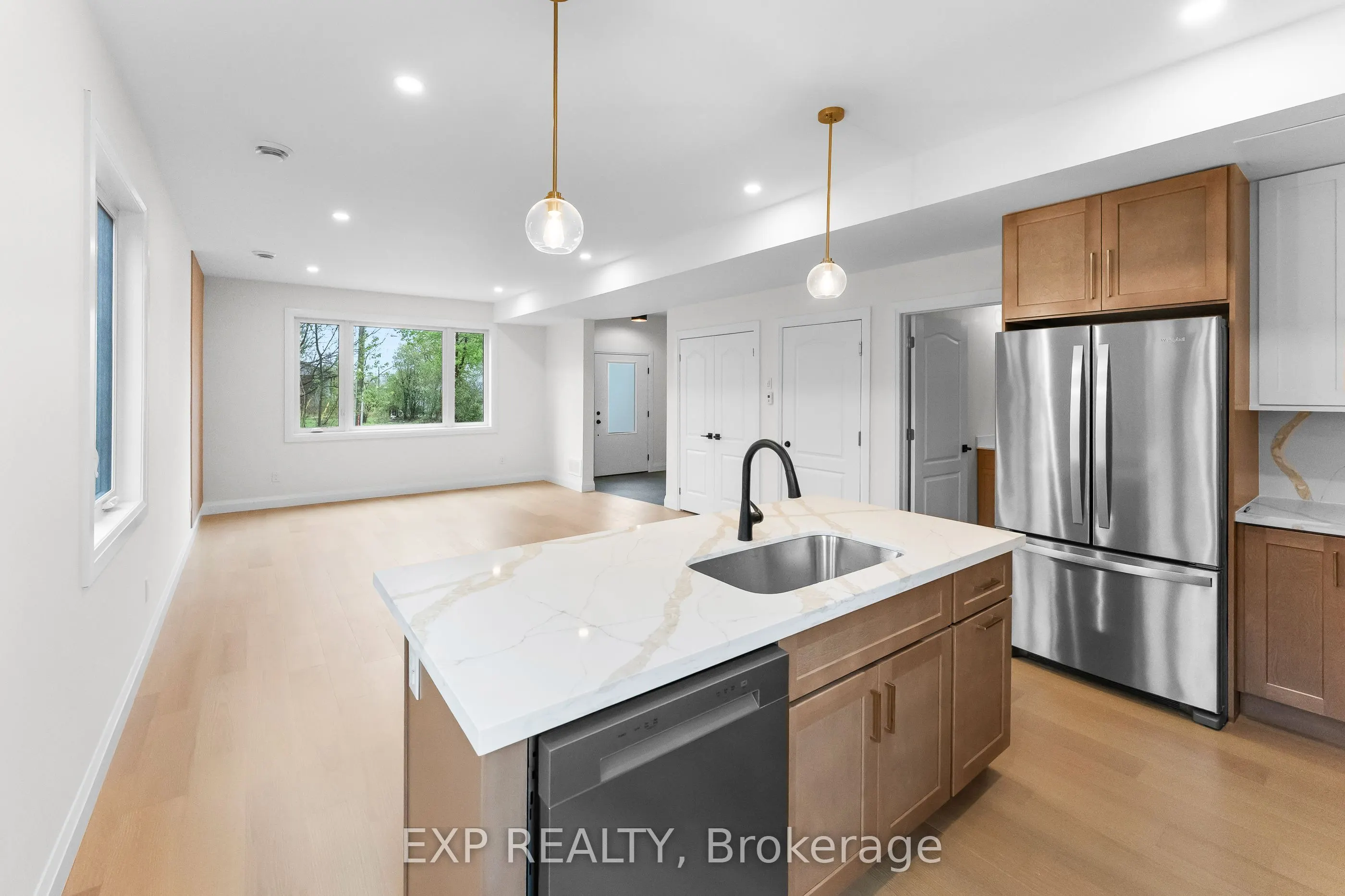4271 Fifth Avenue #1