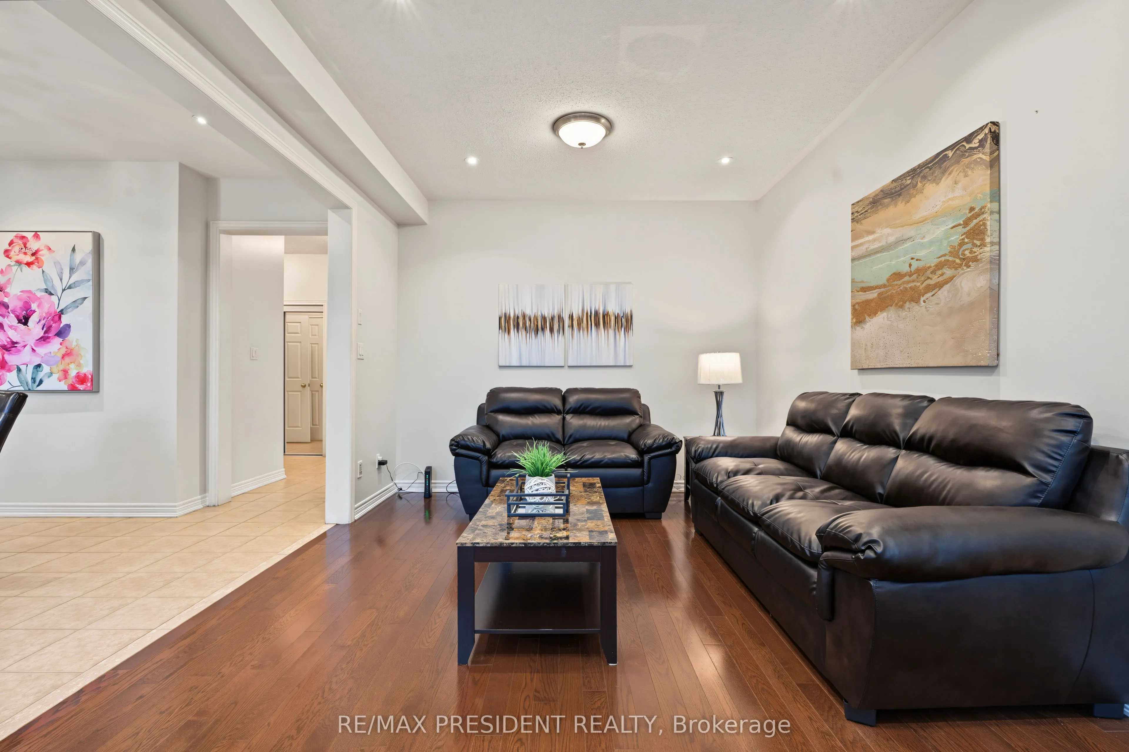 17 Mccartney Street