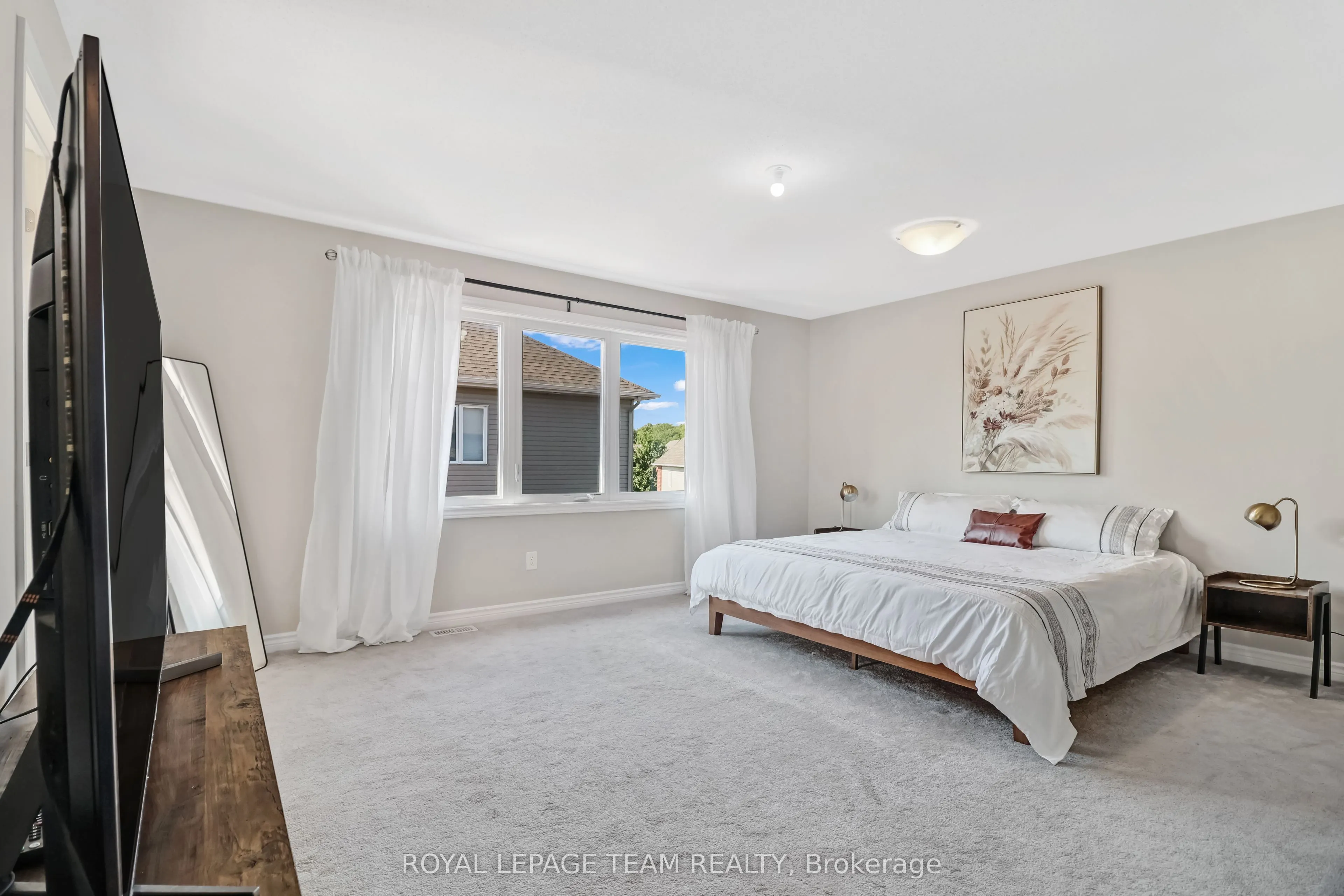 3 Stoneleigh Street