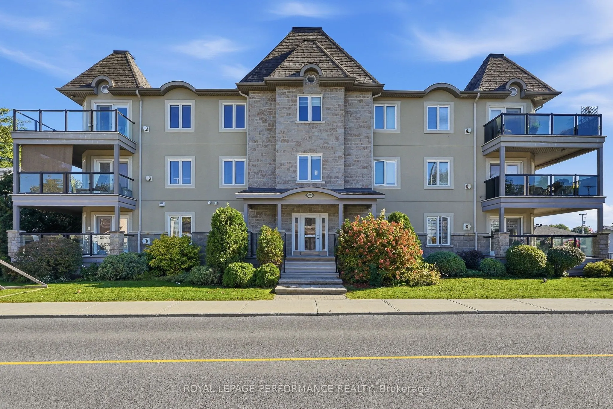 770 Principale Street #201