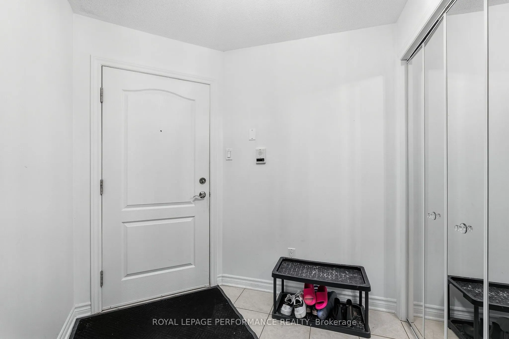 770 Principale Street #201