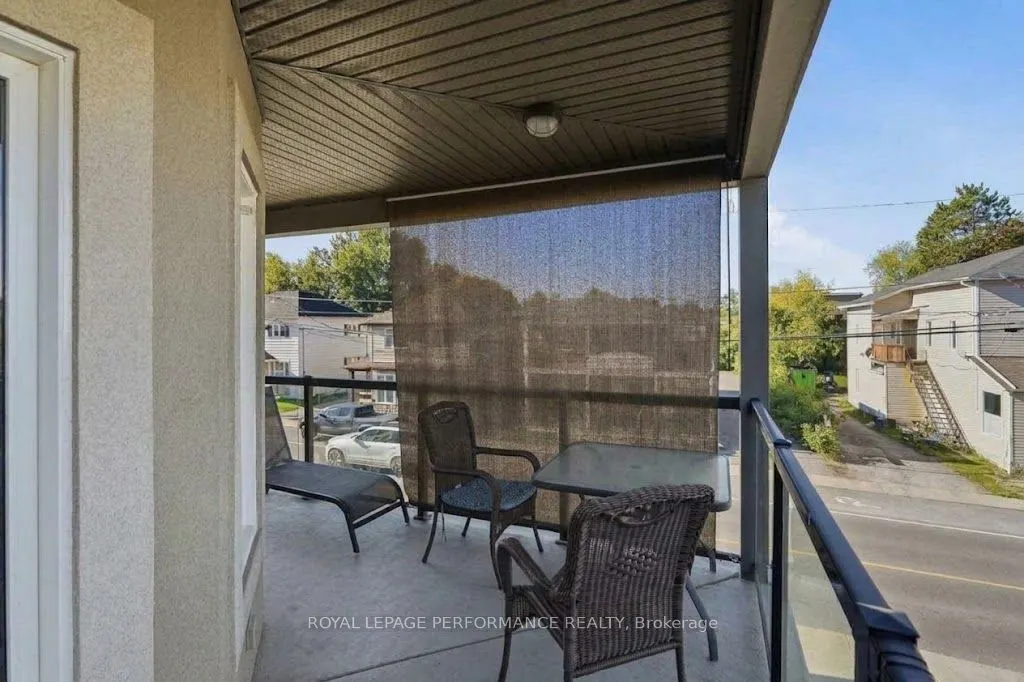 770 Principale Street #201