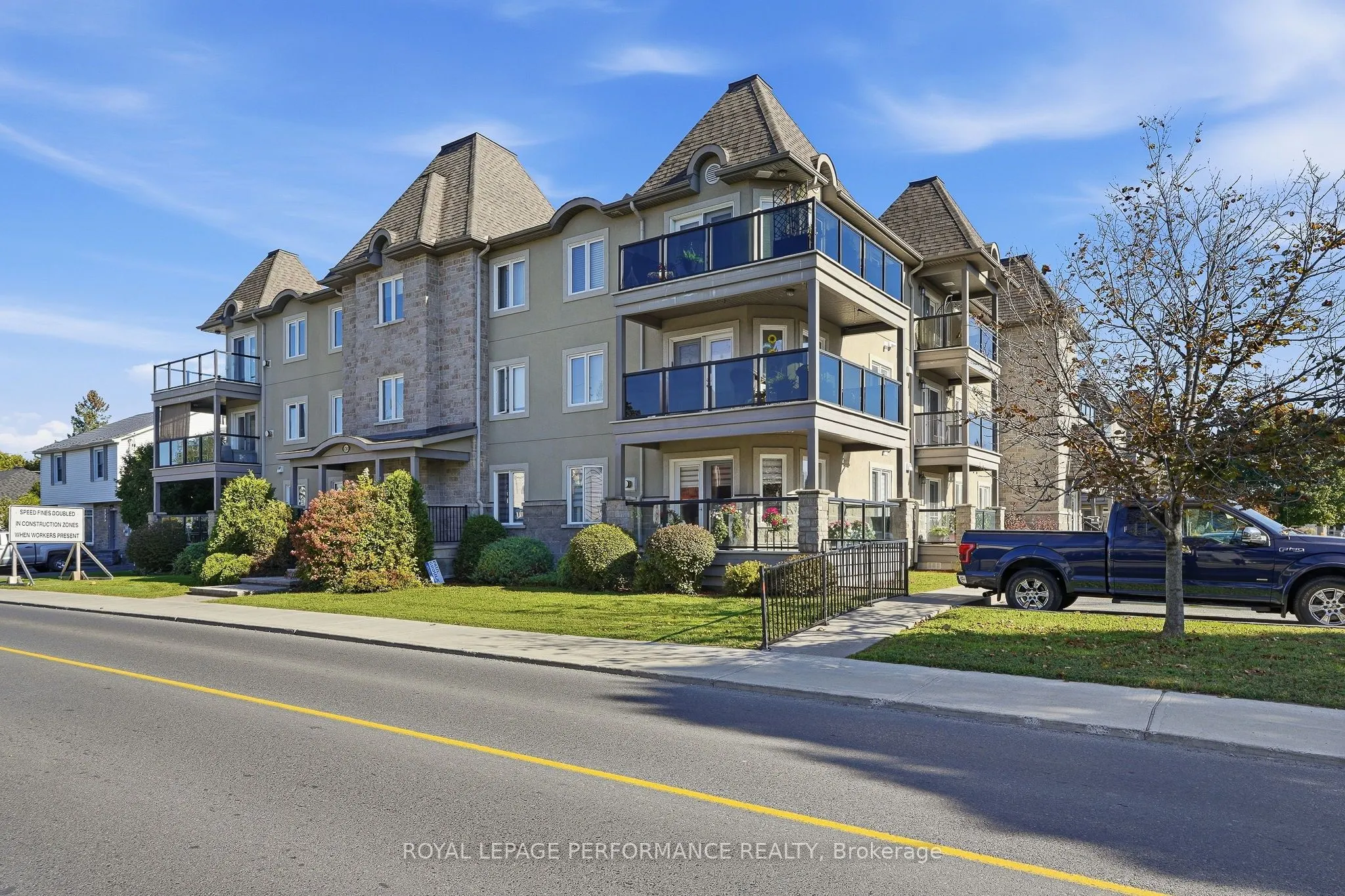 770 Principale Street #201