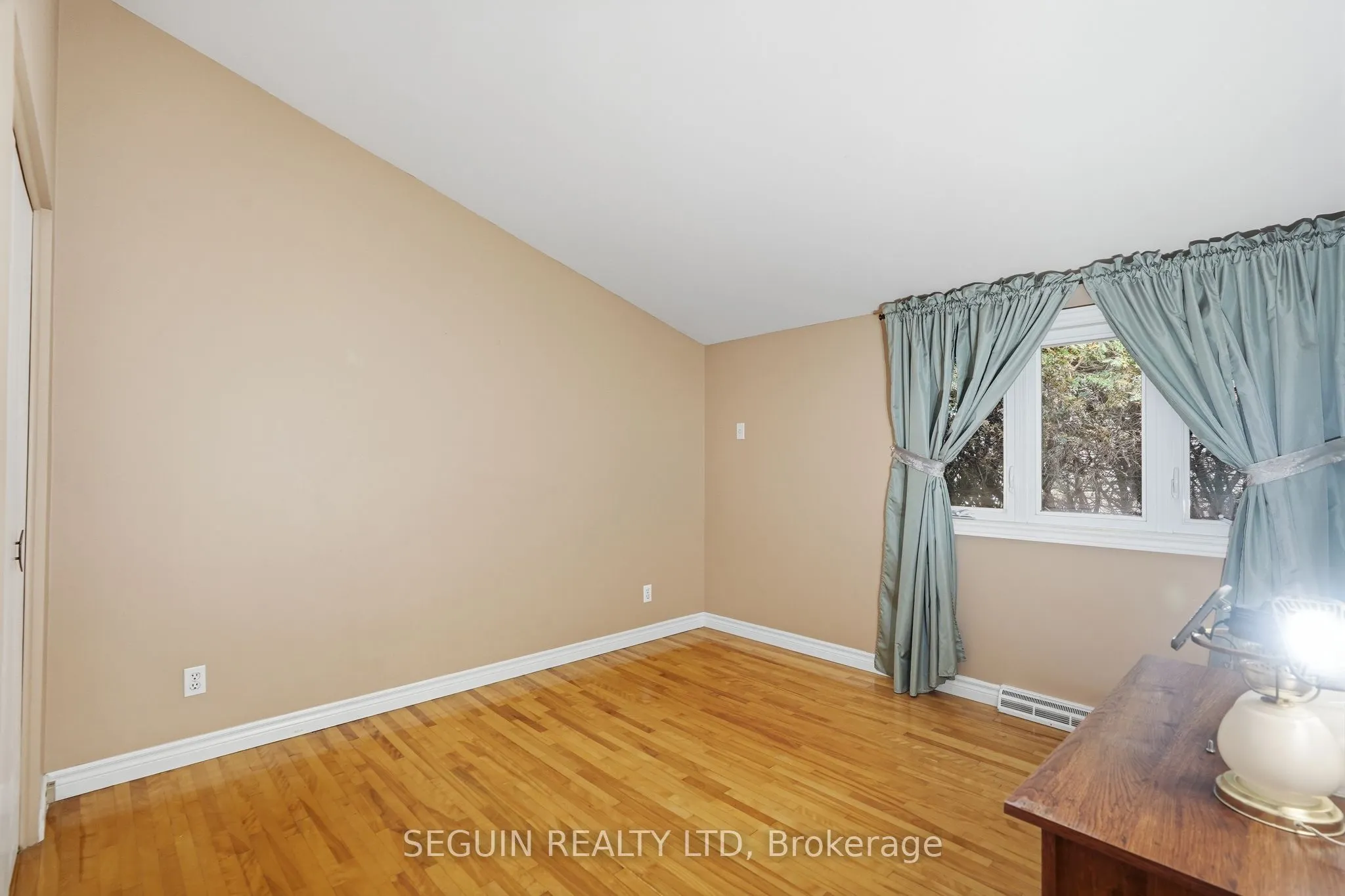 662 Rejane Crescent