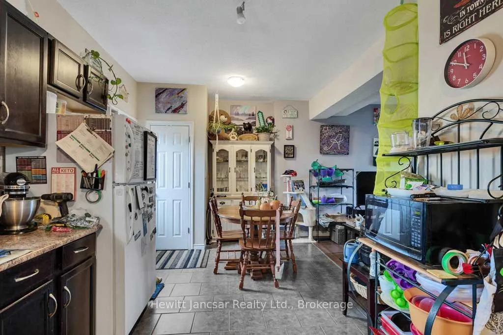 797 Hamilton Road