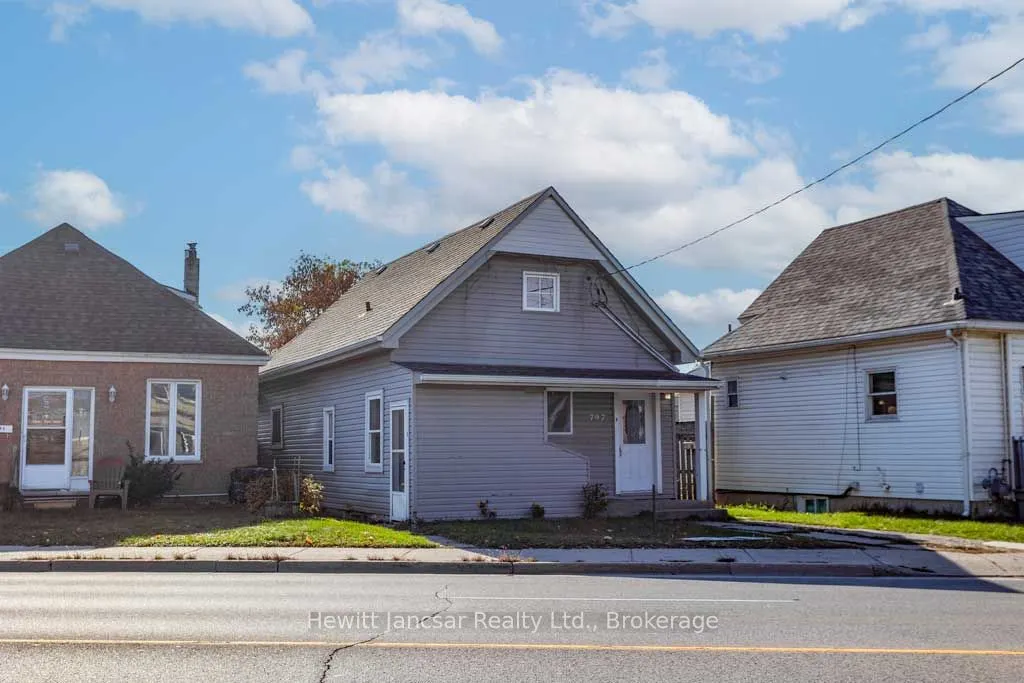 797 Hamilton Road