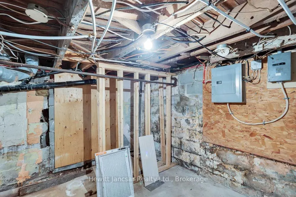 797 Hamilton Road