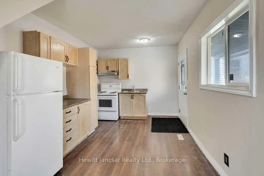 797 Hamilton Road