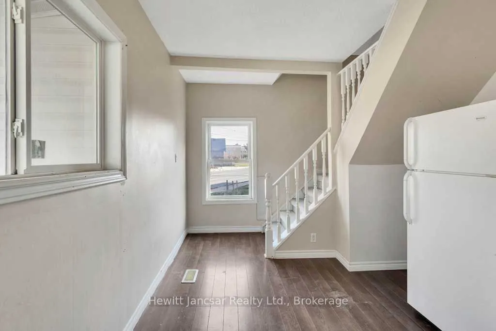 797 Hamilton Road