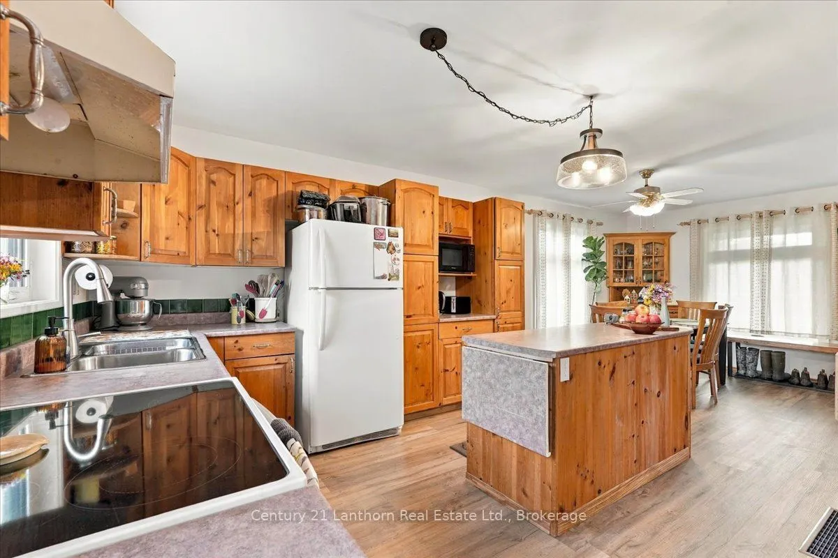844 Cordova Road