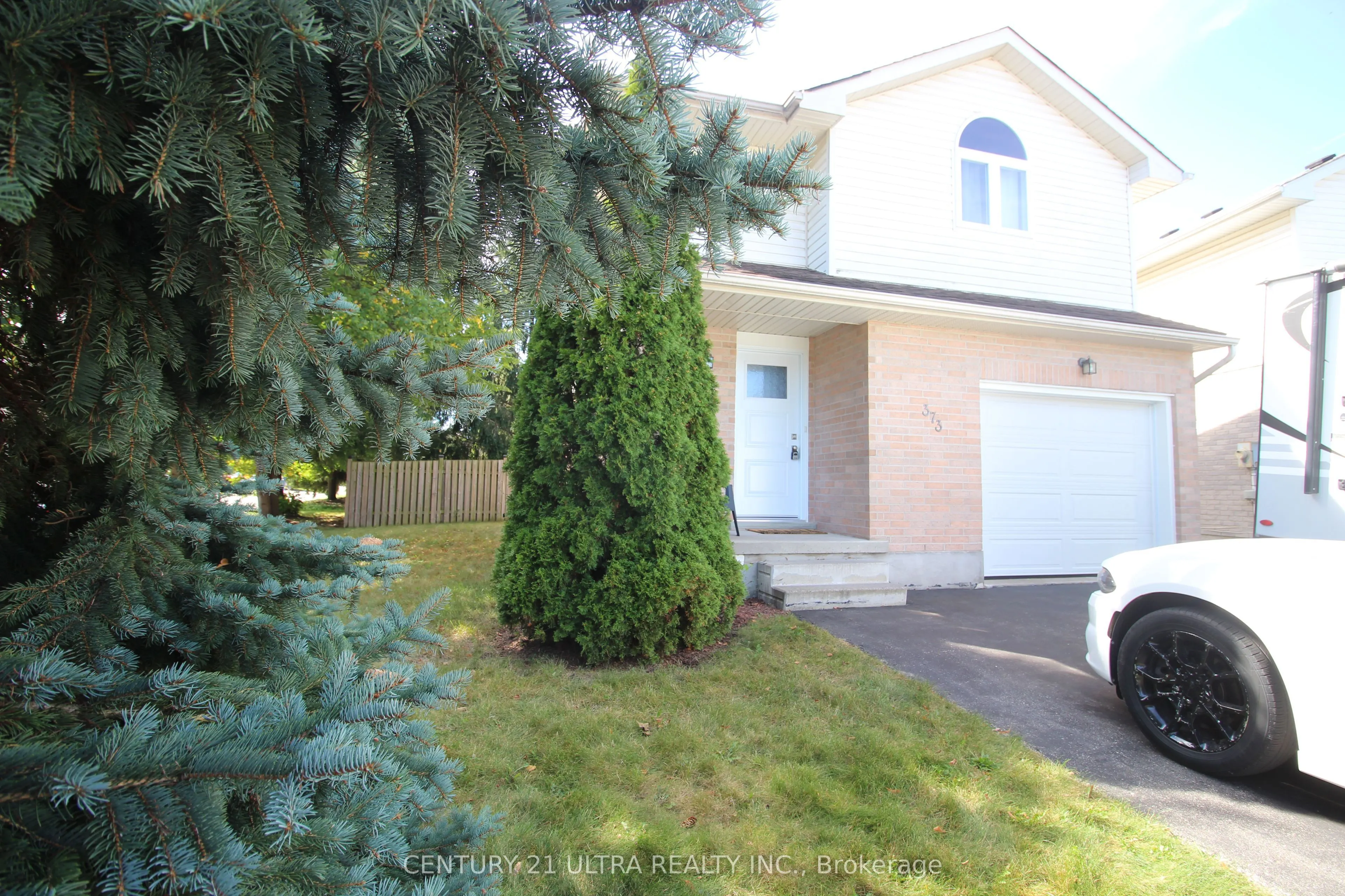 373 Brembel Crescent