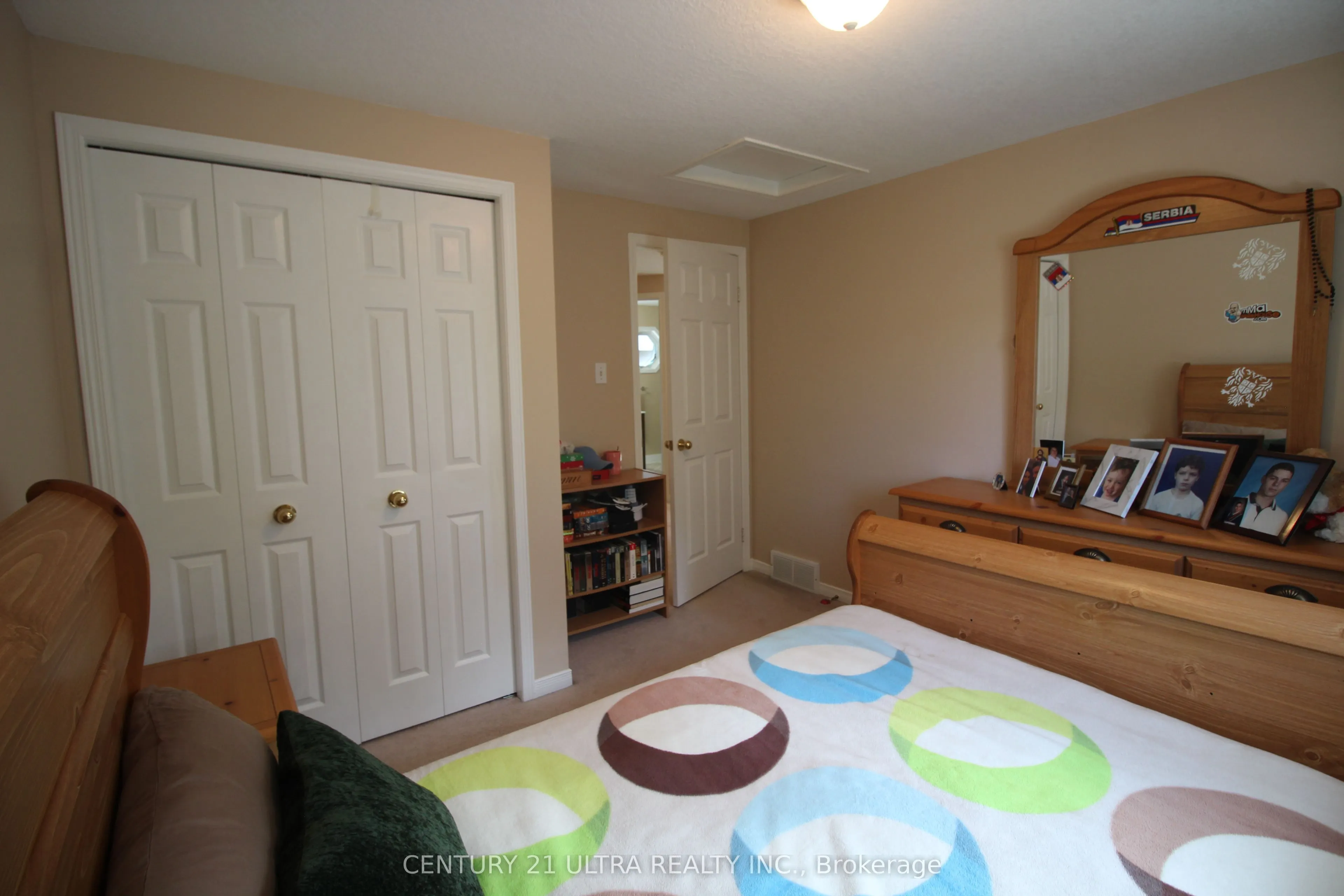 373 Brembel Crescent