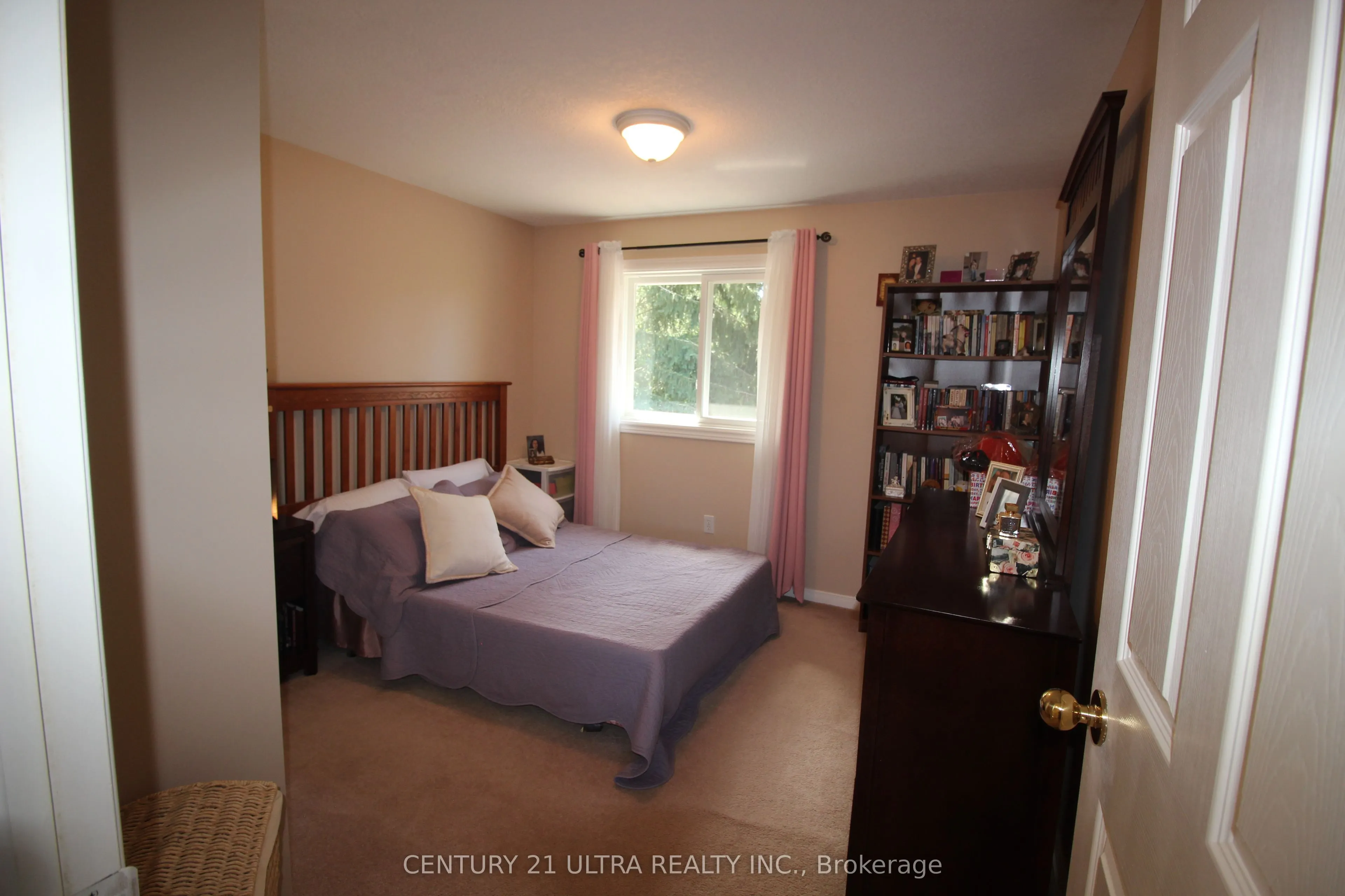373 Brembel Crescent
