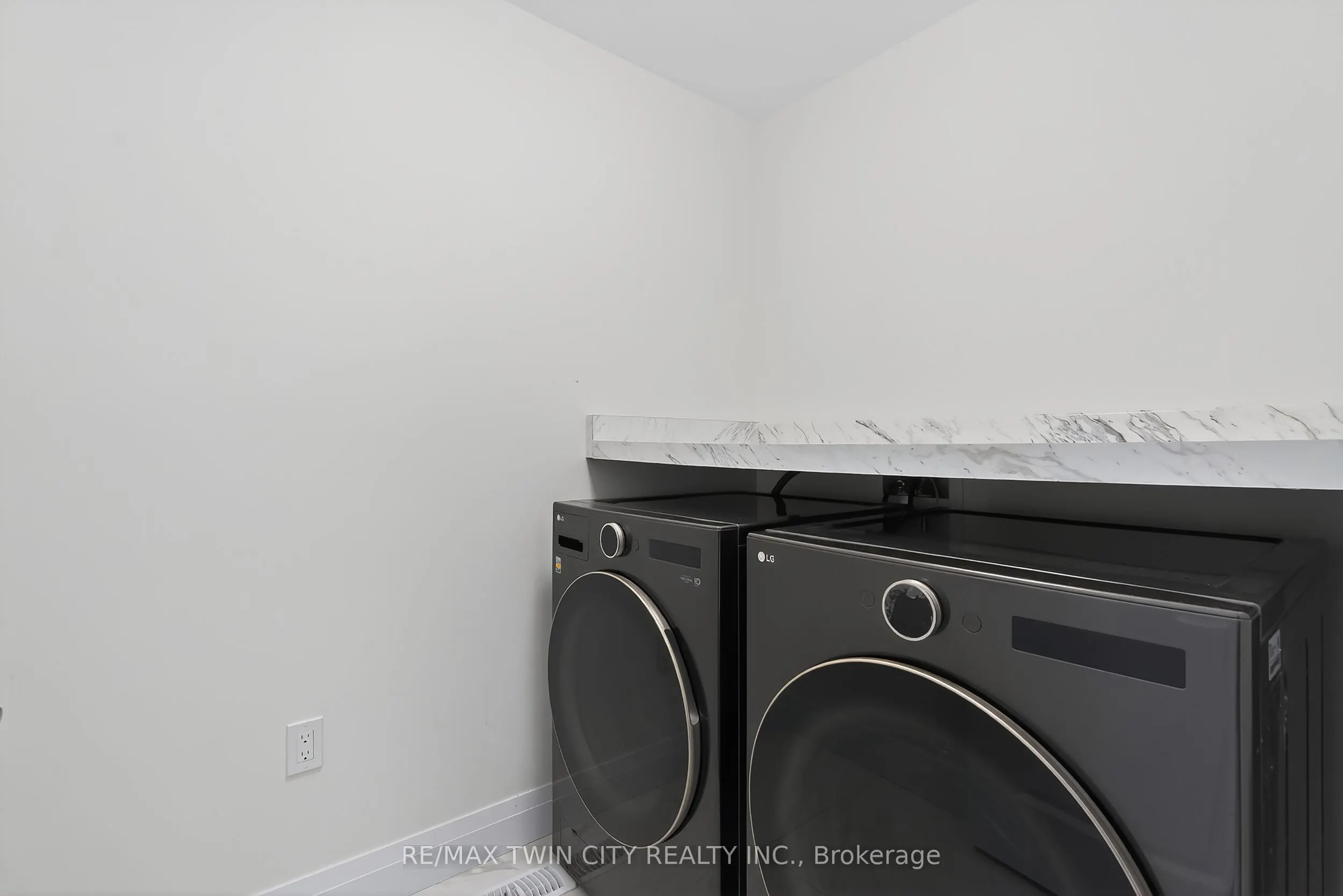 209 Jeffrey Place