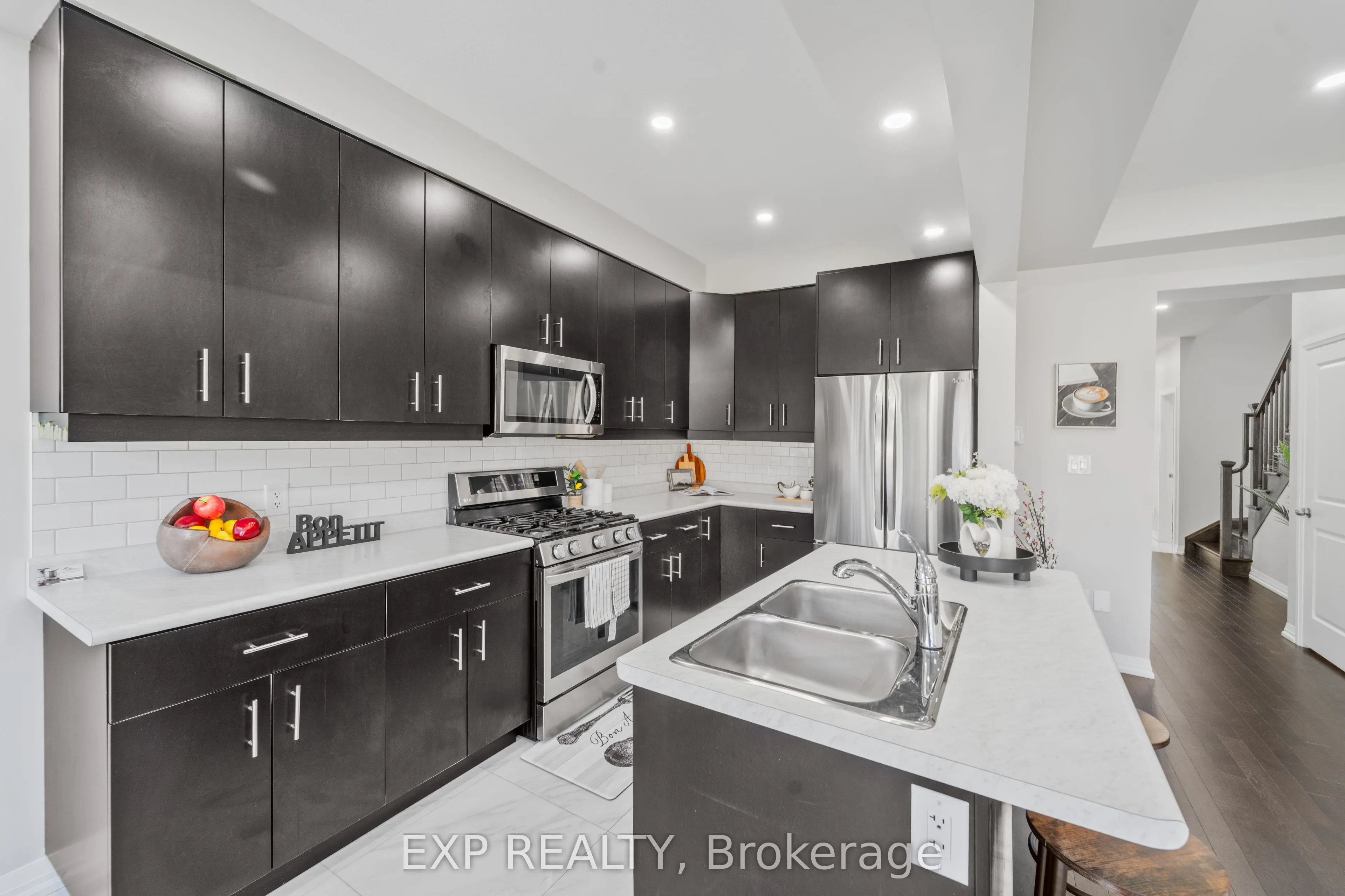 116 Bur Oak Drive