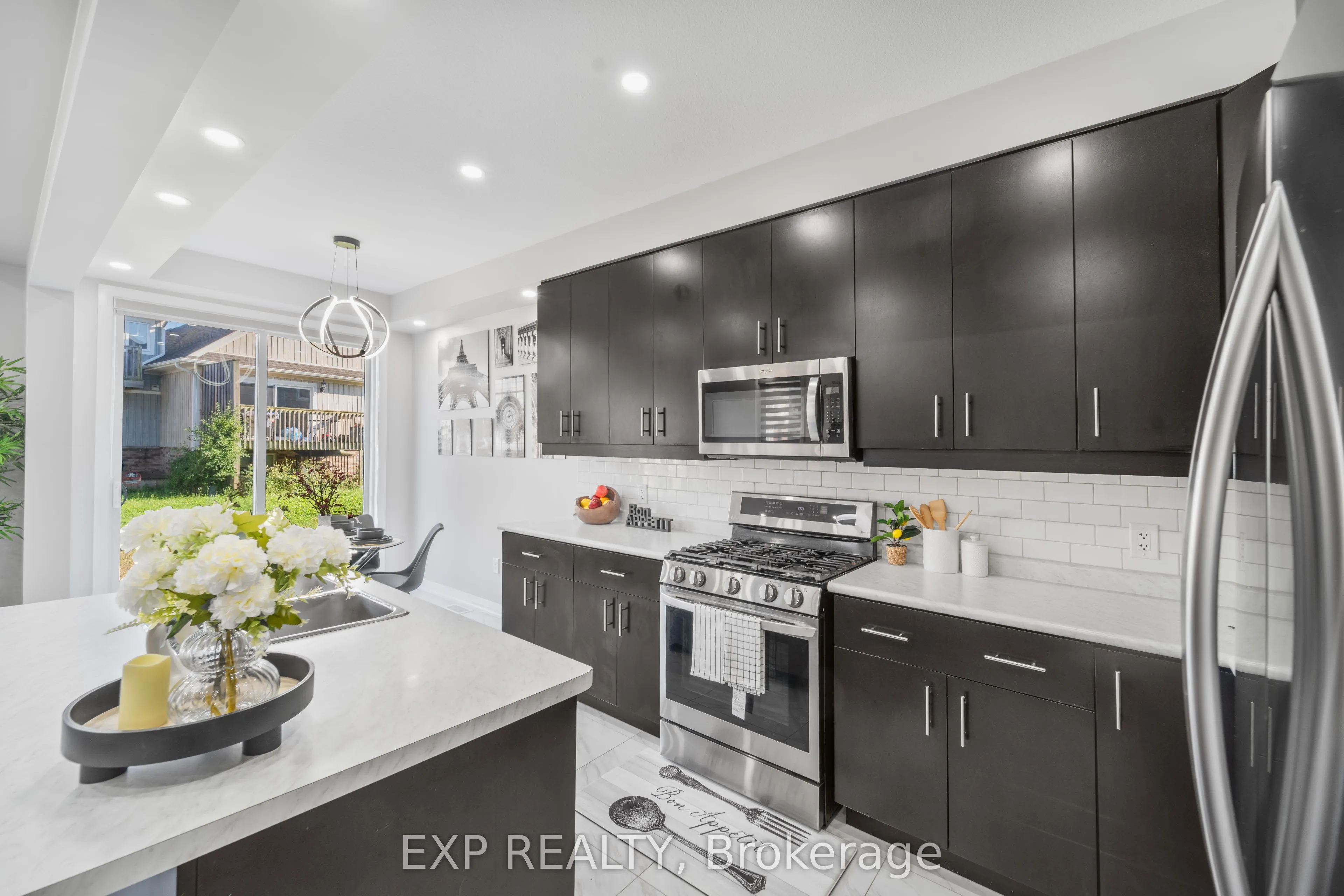 116 Bur Oak Drive