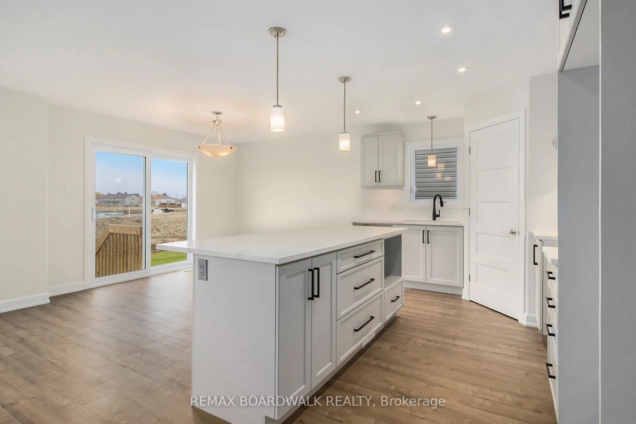 1194 Montblanc Crescent