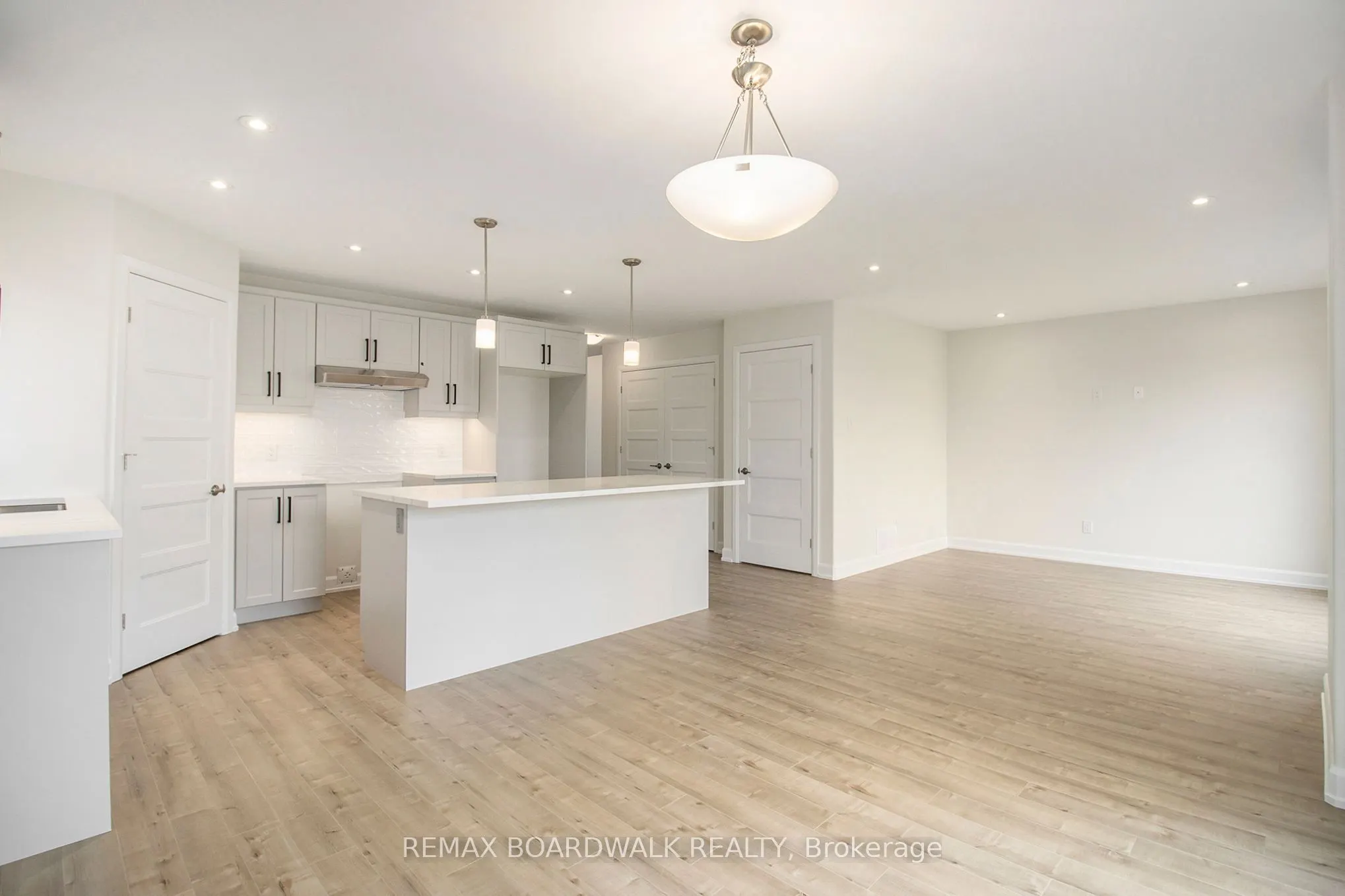 1194 Montblanc Crescent