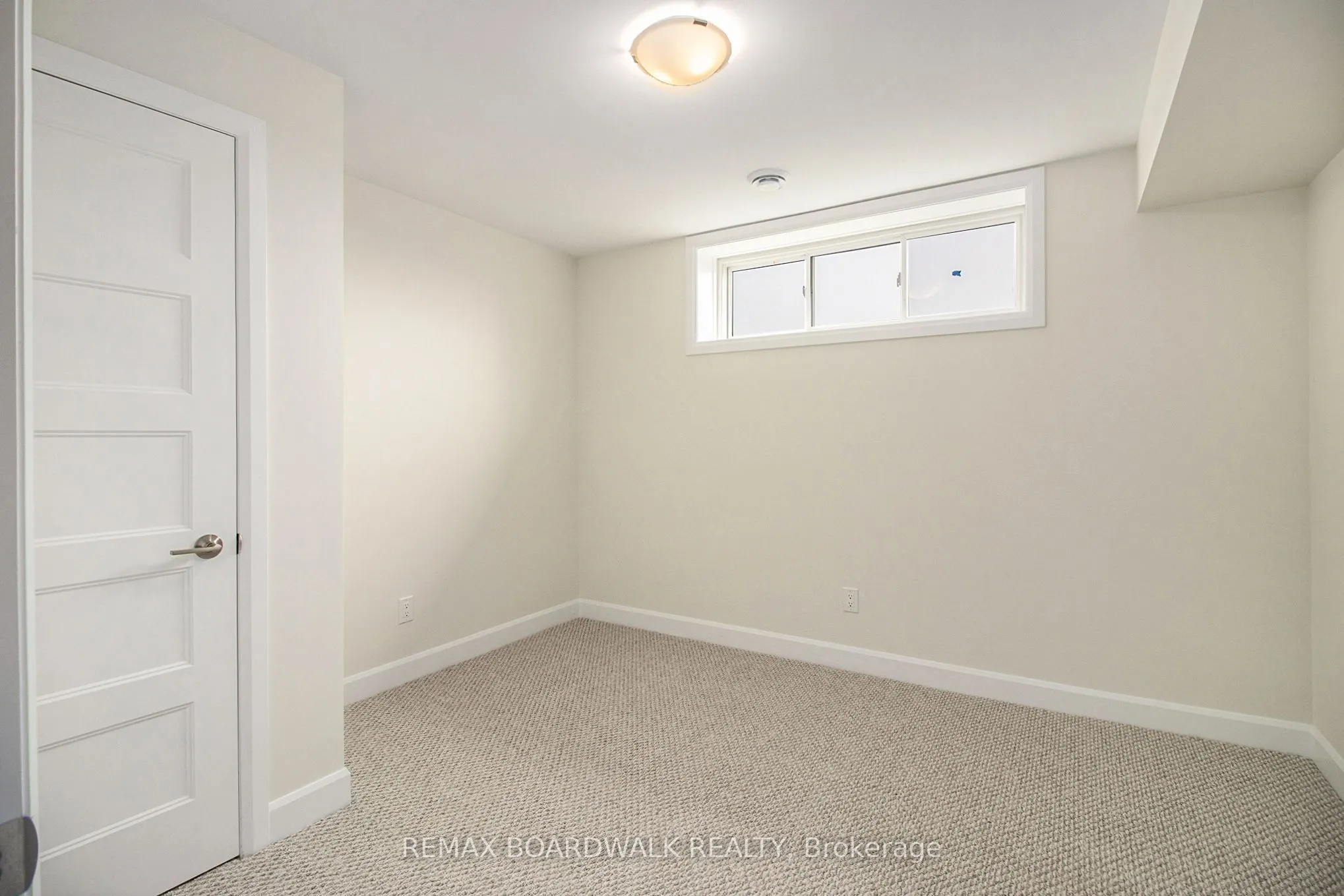 1194 Montblanc Crescent