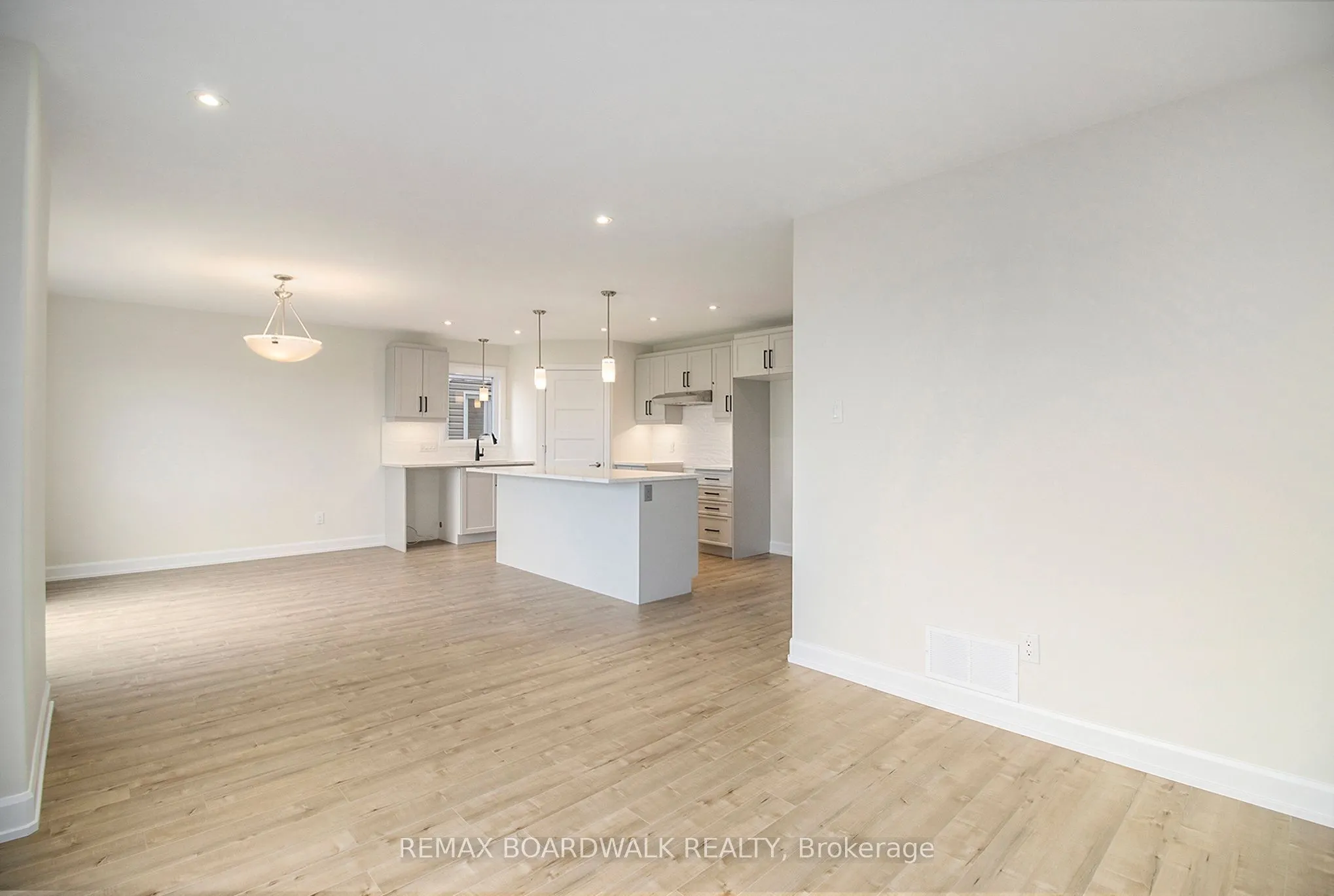 1194 Montblanc Crescent