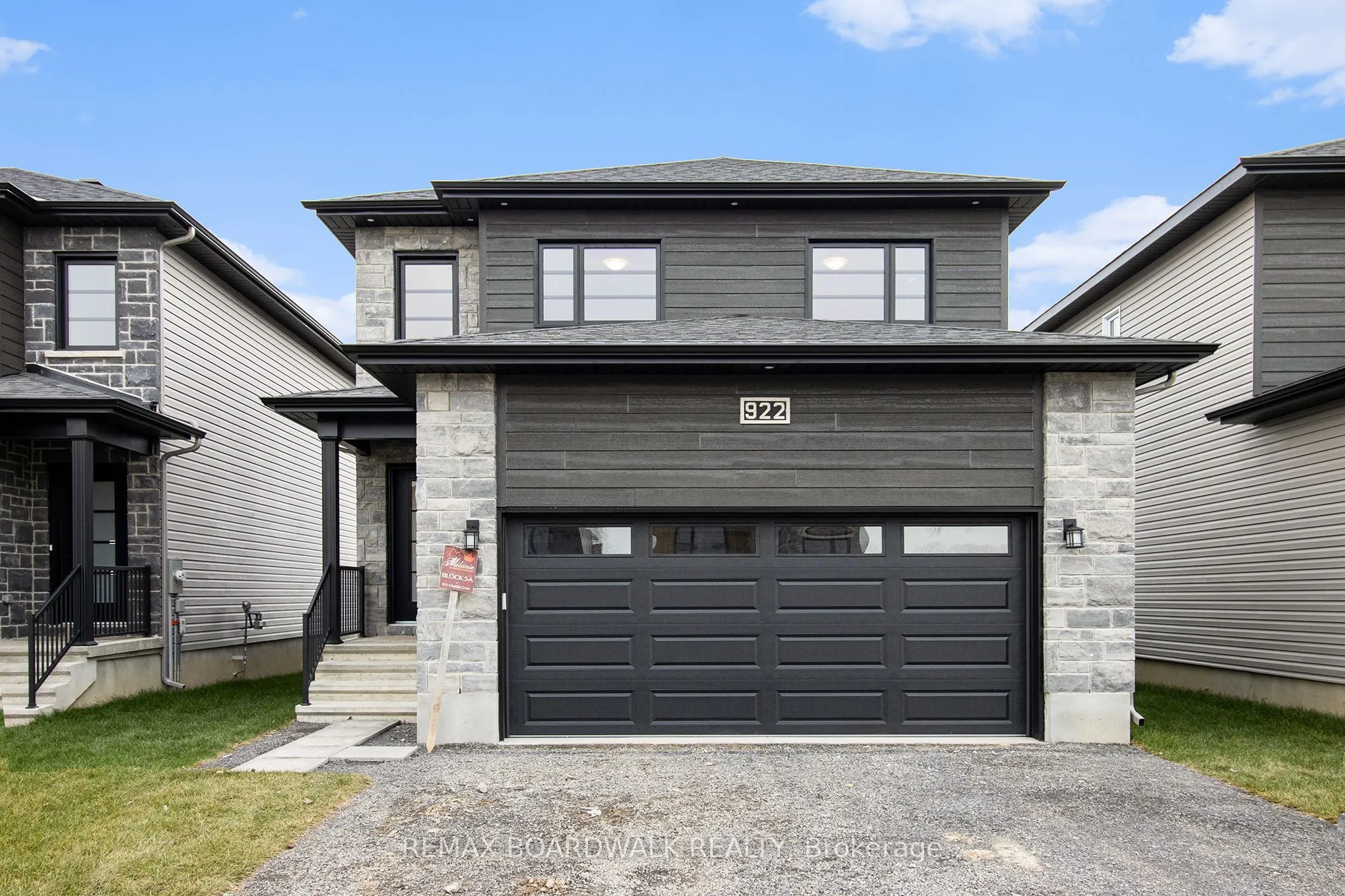1194 Montblanc Crescent