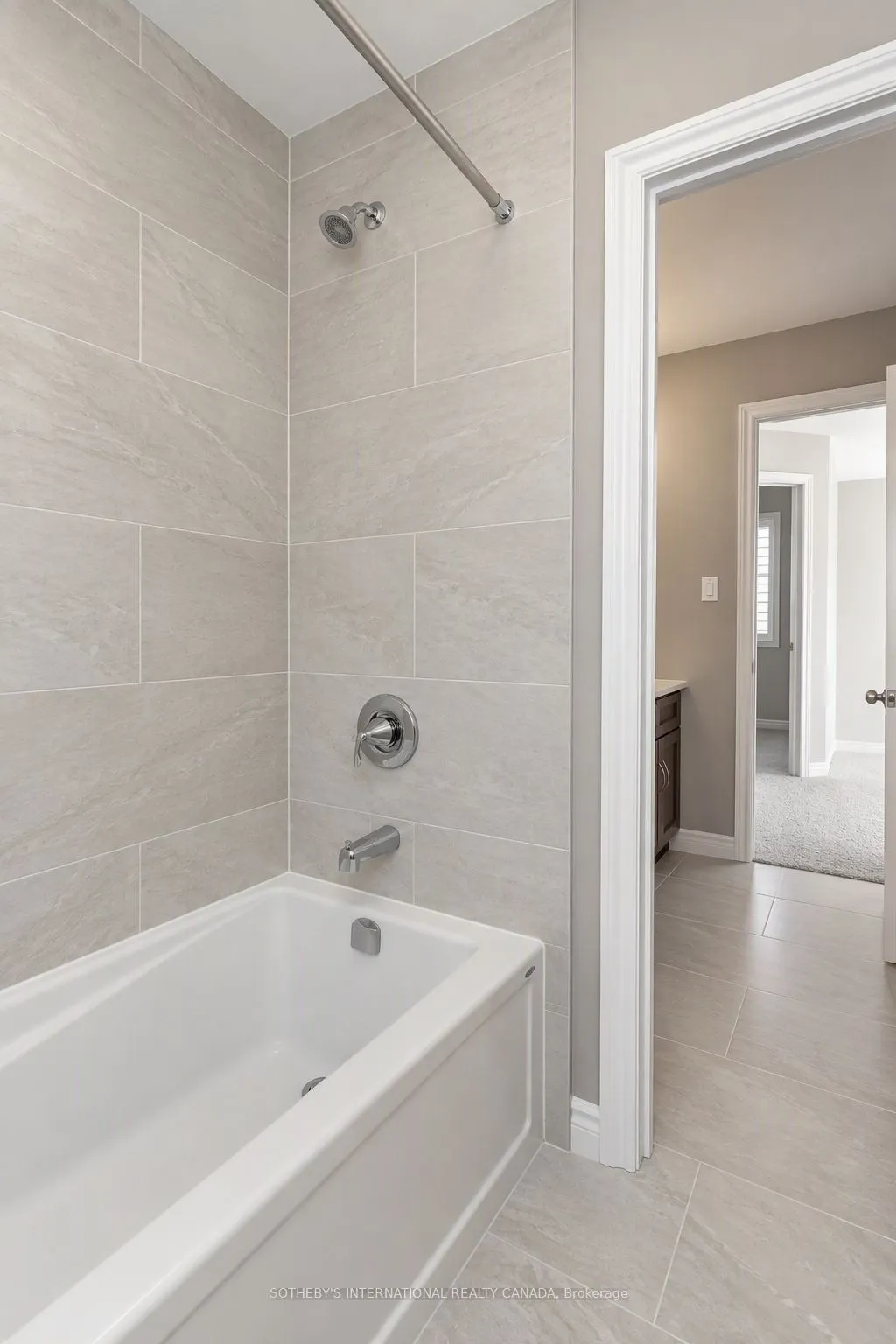 529 Anton Crescent