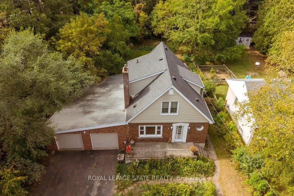 64 Tweedsmuir Avenue