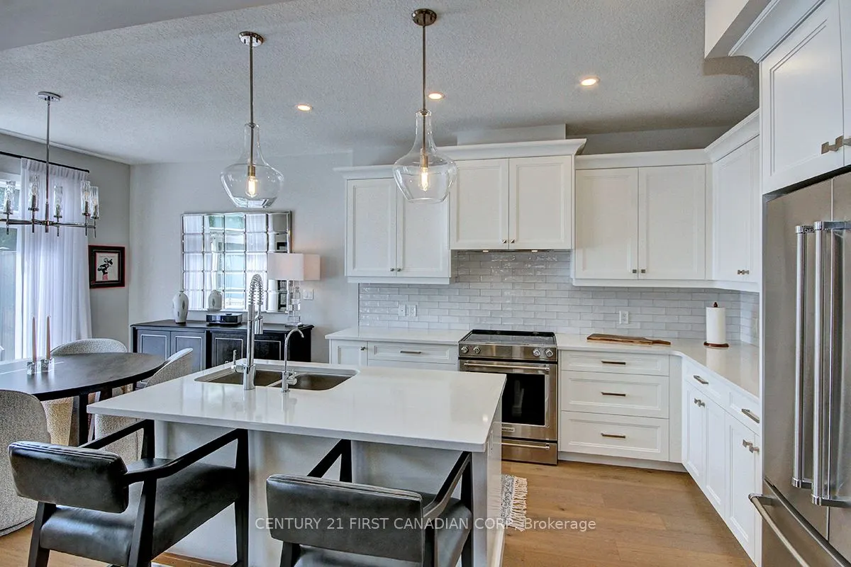 420 Old Wonderland Road #2