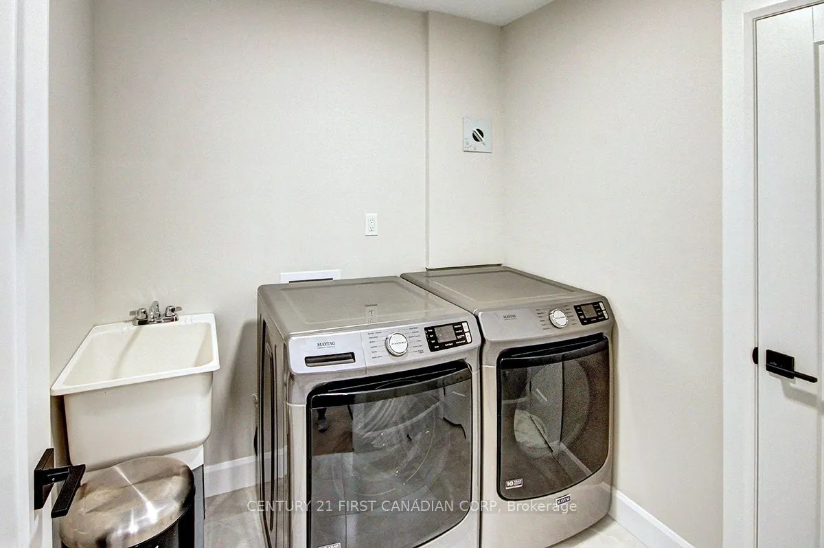 420 Old Wonderland Road #2