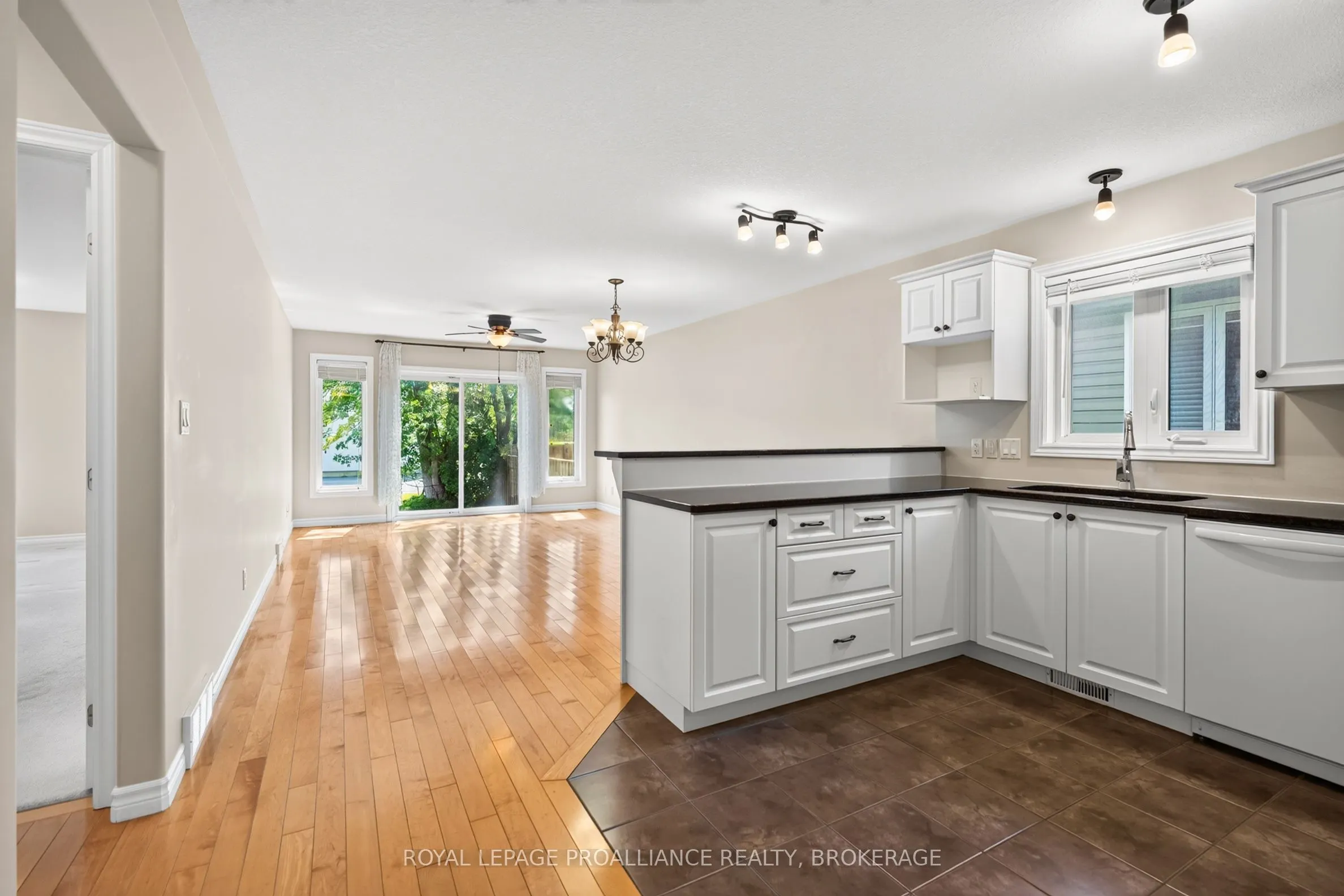 1097 Crossfield Avenue