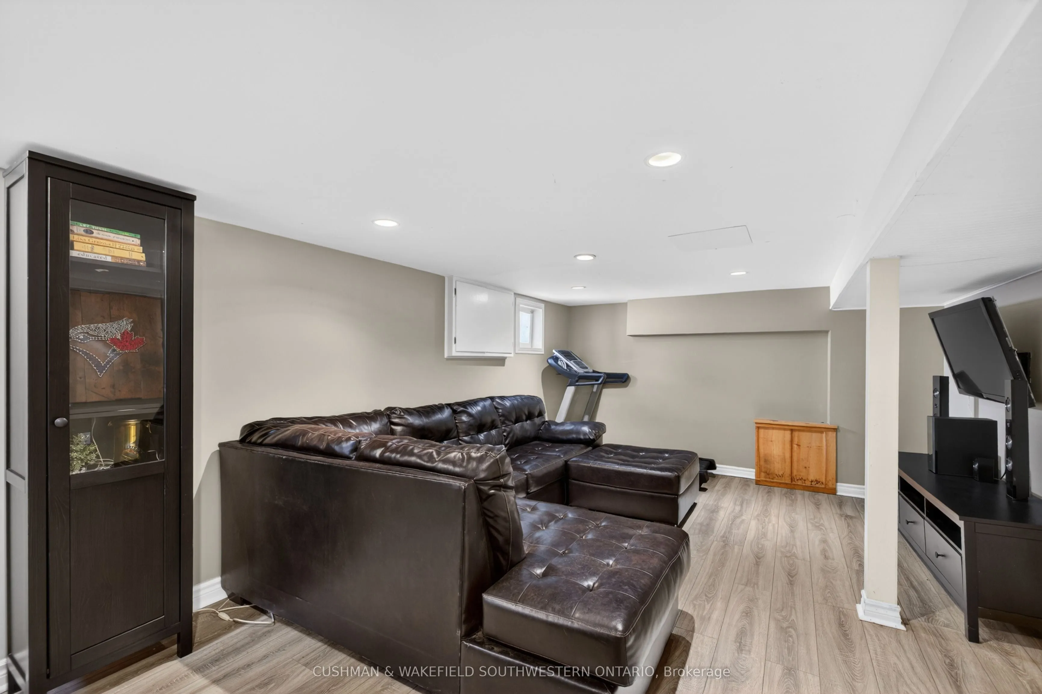 56 Thomas Janes Drive
