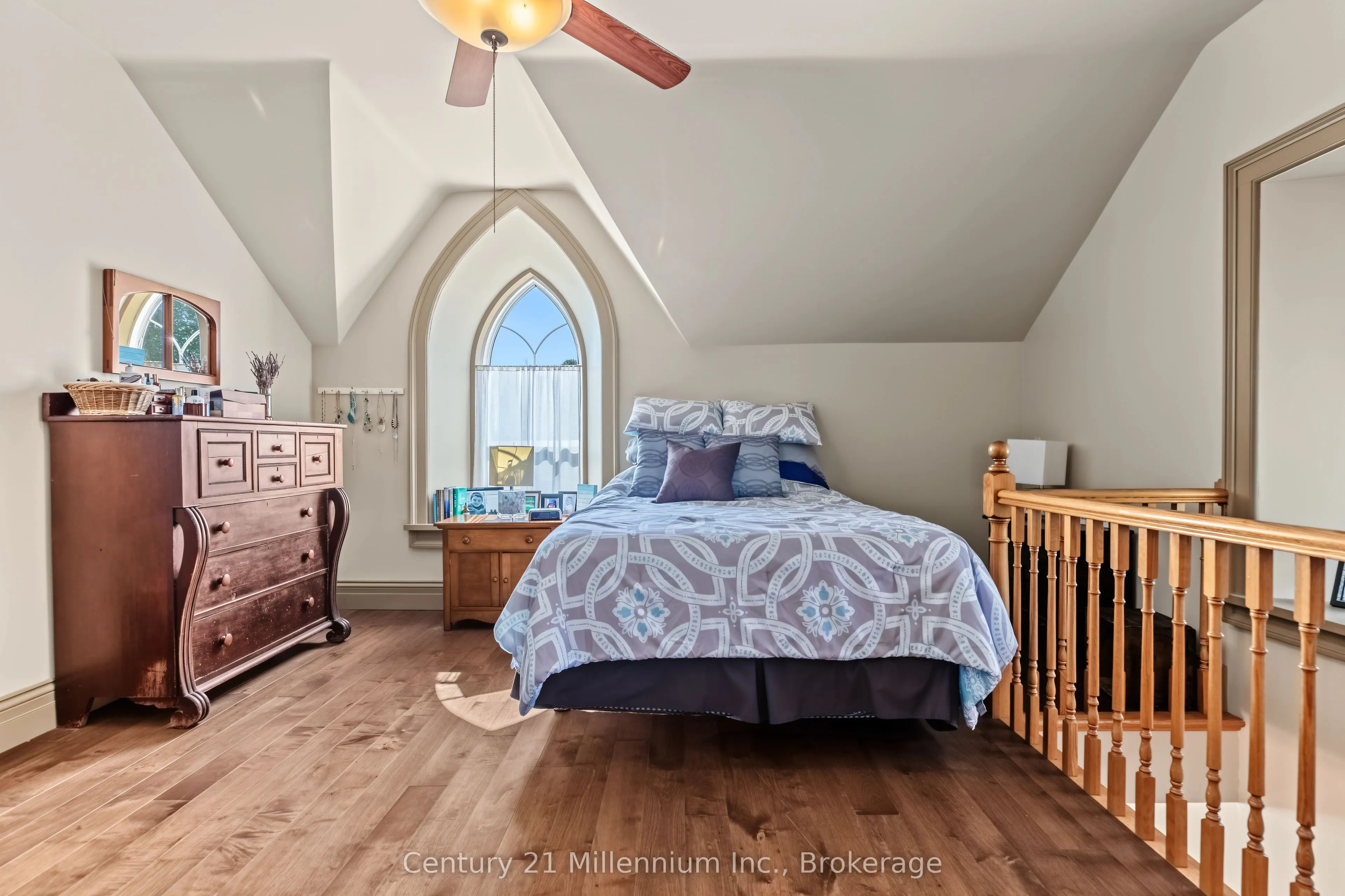 395 Elsinore Road N