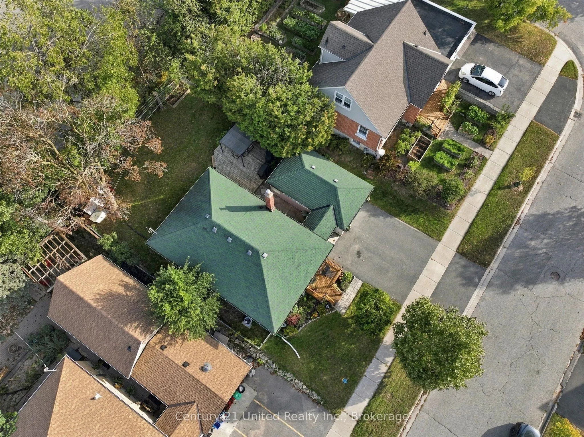 766 Devon Avenue
