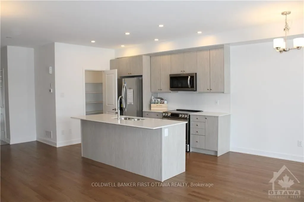 527 CORRETTO Place